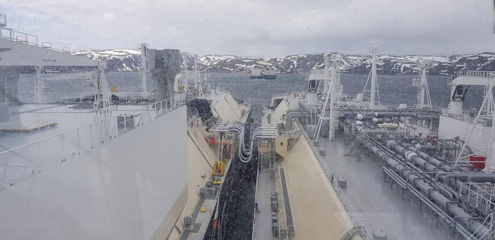 STS LNG ops (5).jpeg