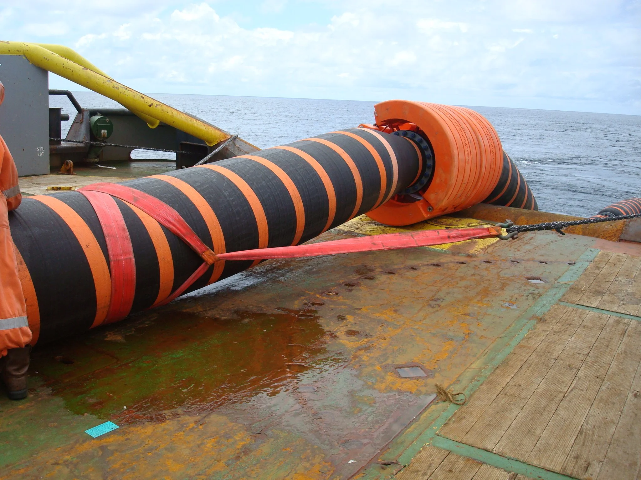 20 inches floating hose assembly  (1).JPG