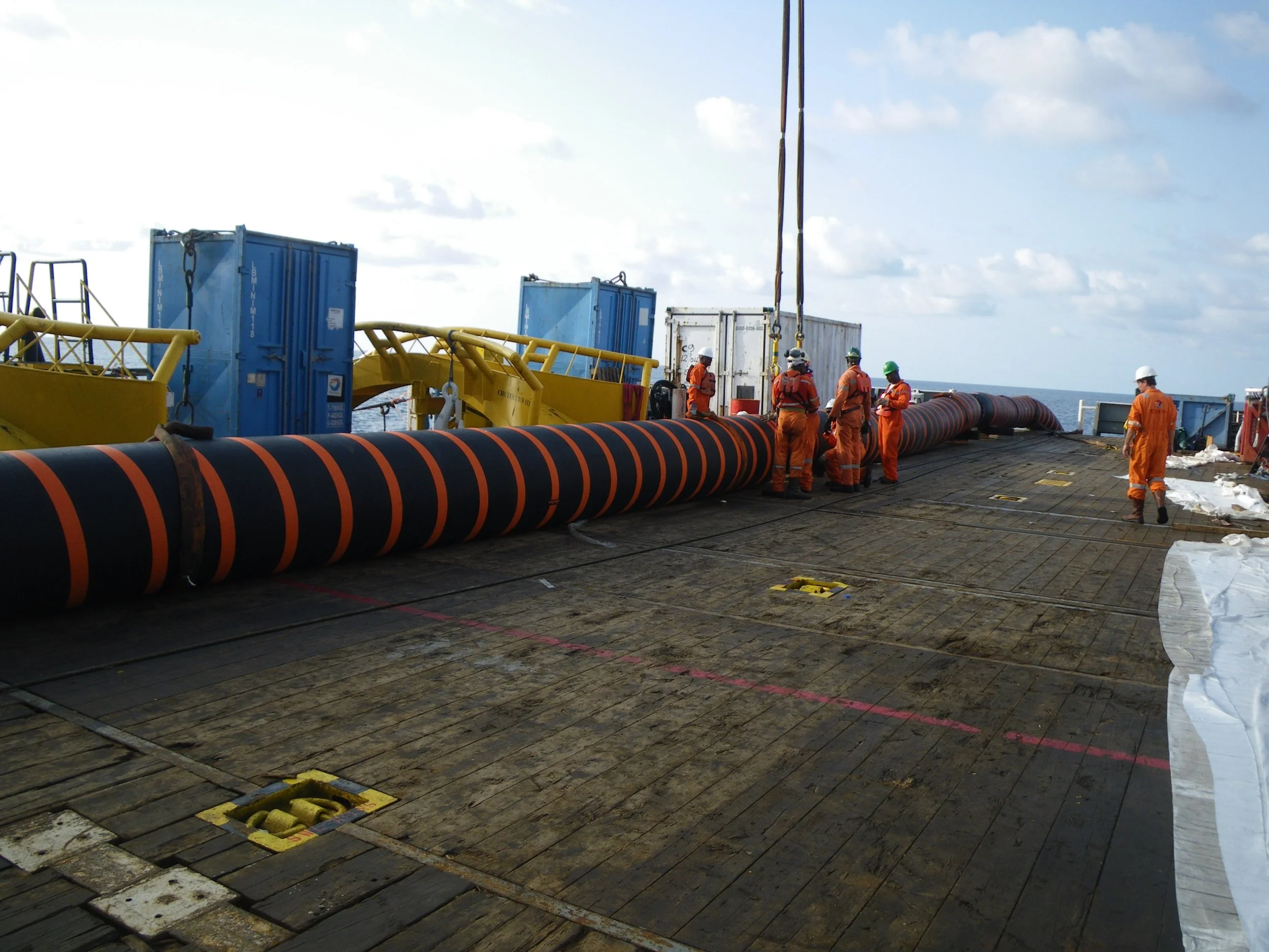 Various work on 20 inches floating hoses (20).JPG