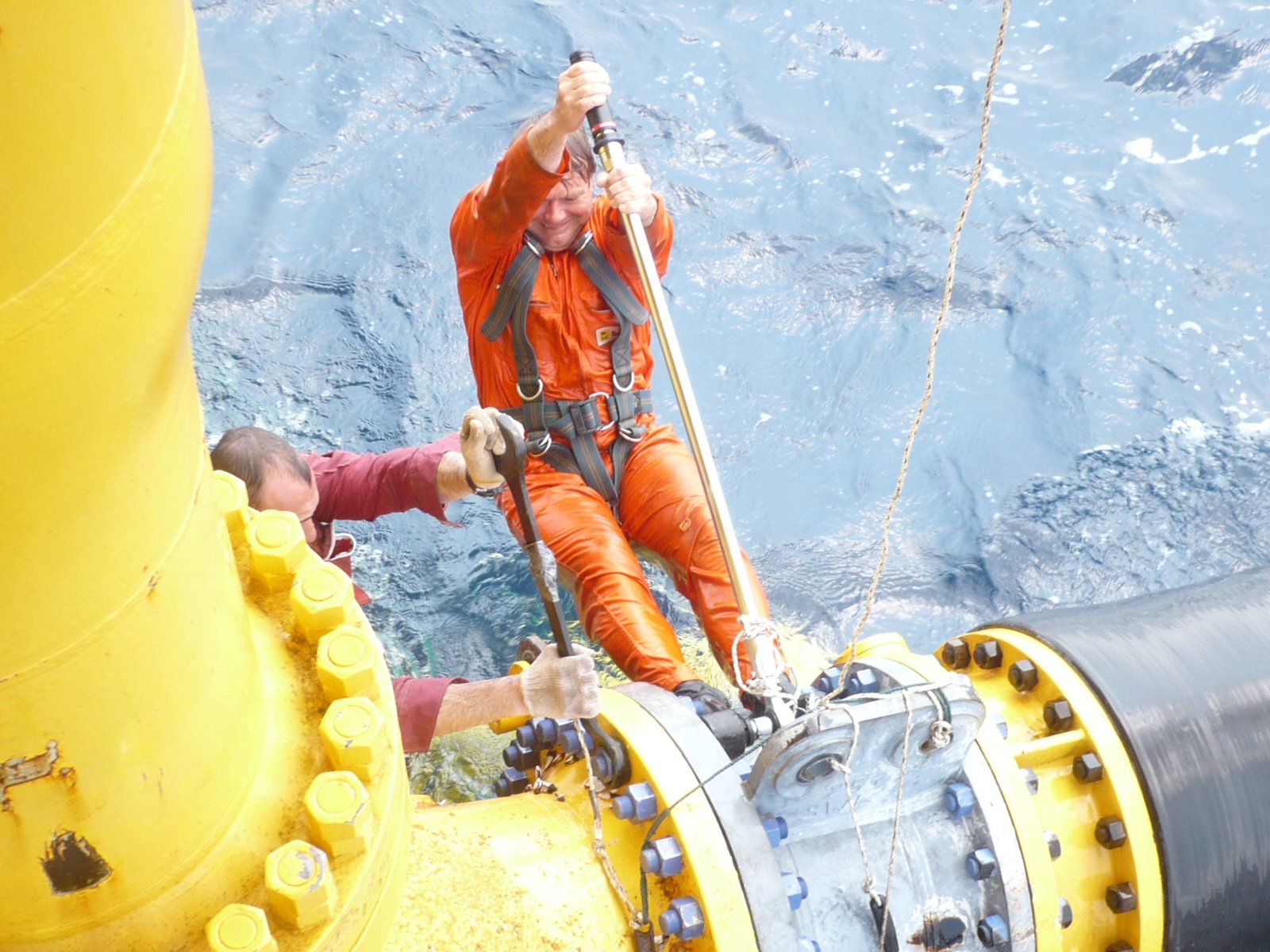 Various work on 20 inches floating hoses (12).JPG