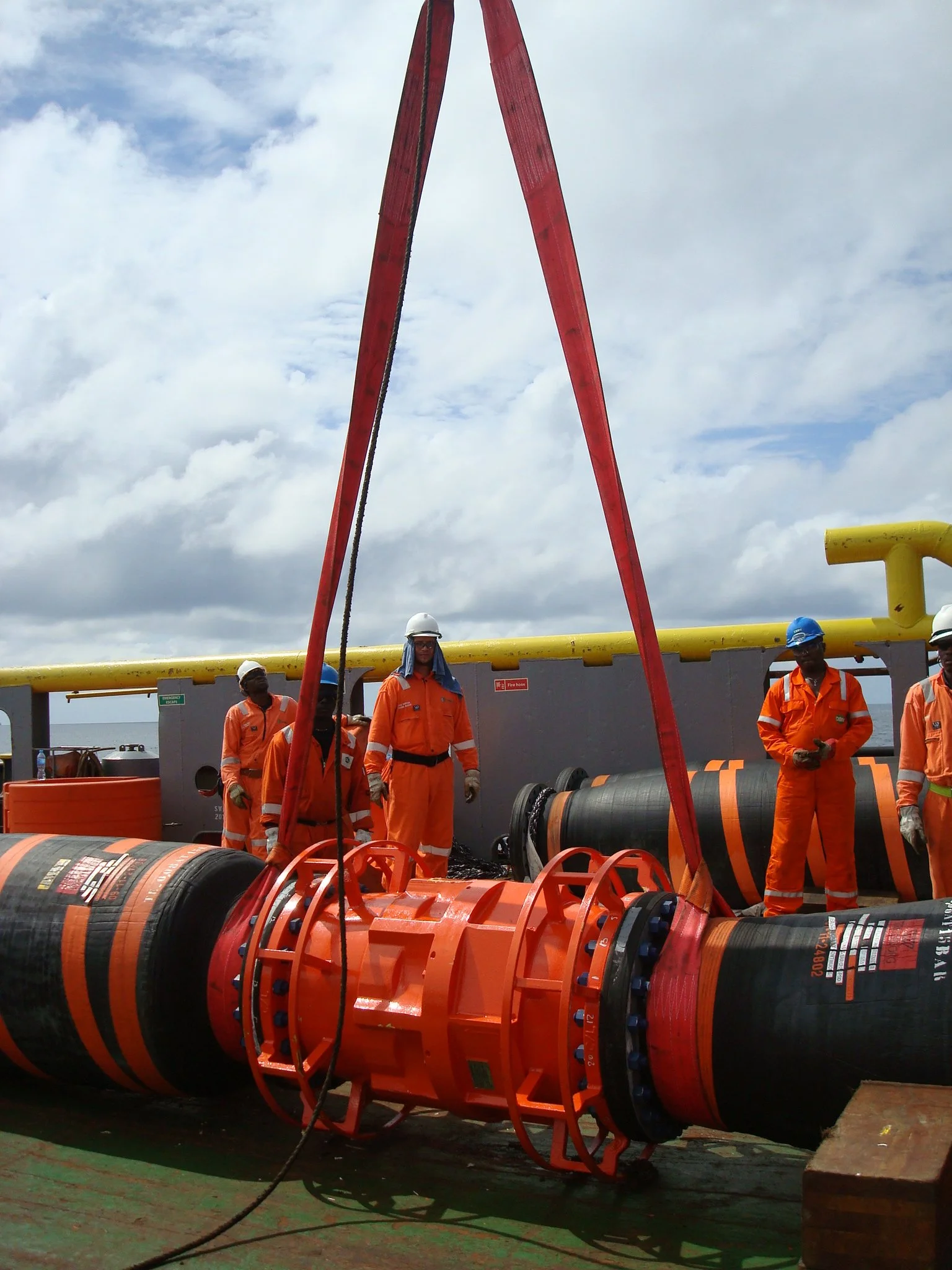 20 inches floating hose assembly  (8).JPG