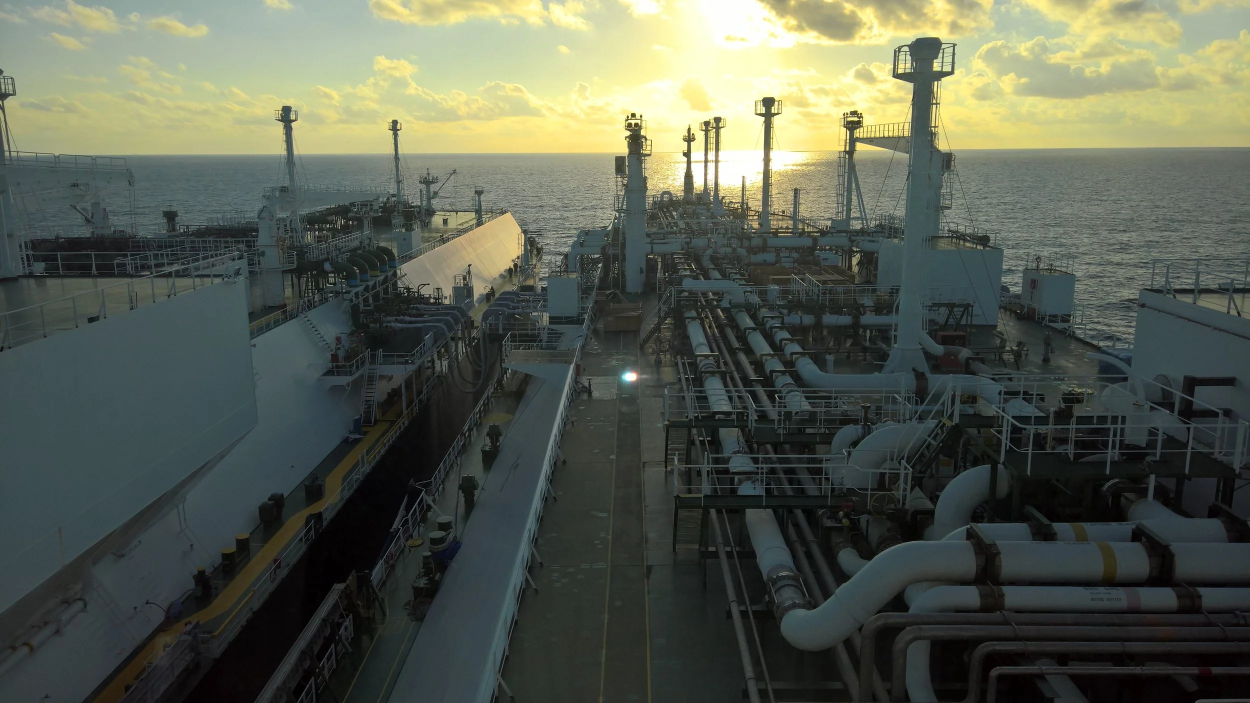 STS LNG Underway  (13).jpg