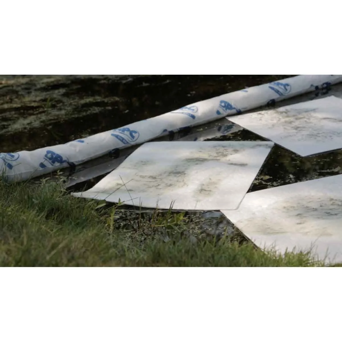 SPC100 Oil Absorbent Pad (2).jpg
