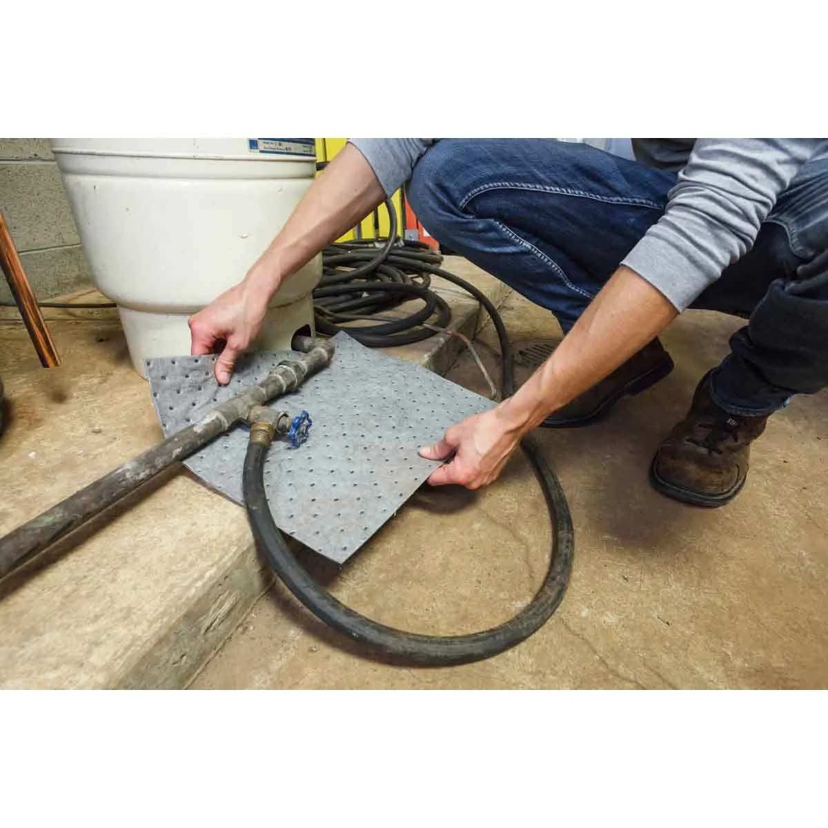 GP100 Floor Pipe App 20 Gallon Lab Pack.jpg