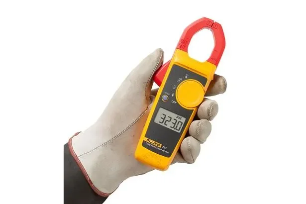 Fluke 323 Slideshow.webp