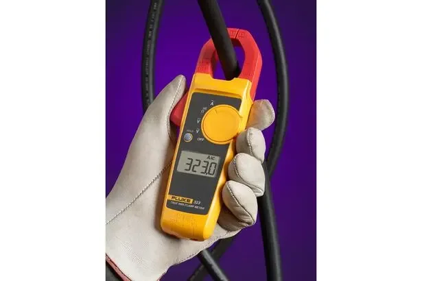 Fluke 323 Slideshow (1).webp
