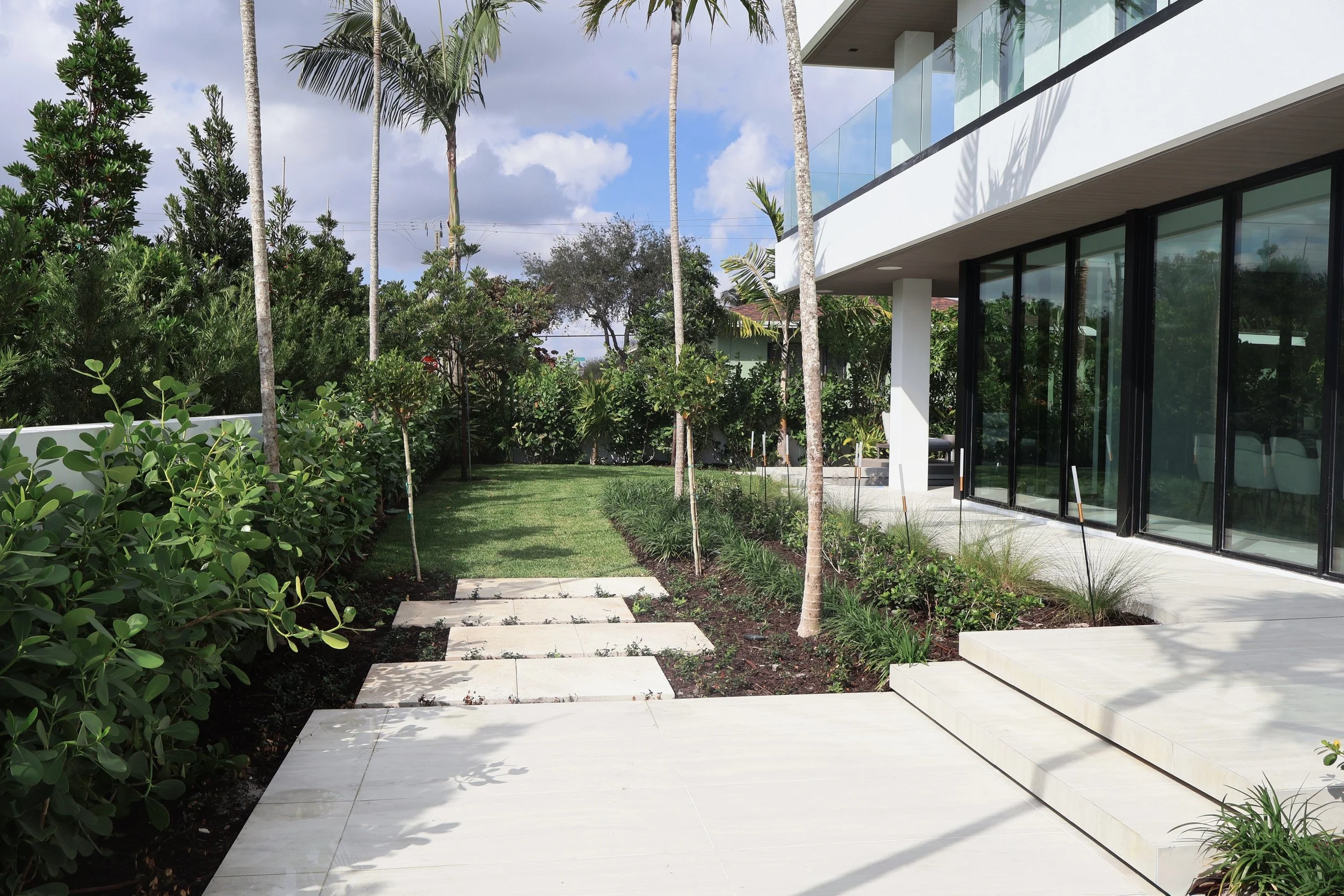 Best residential landscaping in West Palm Beach by Alligator Landscaping.jpeg