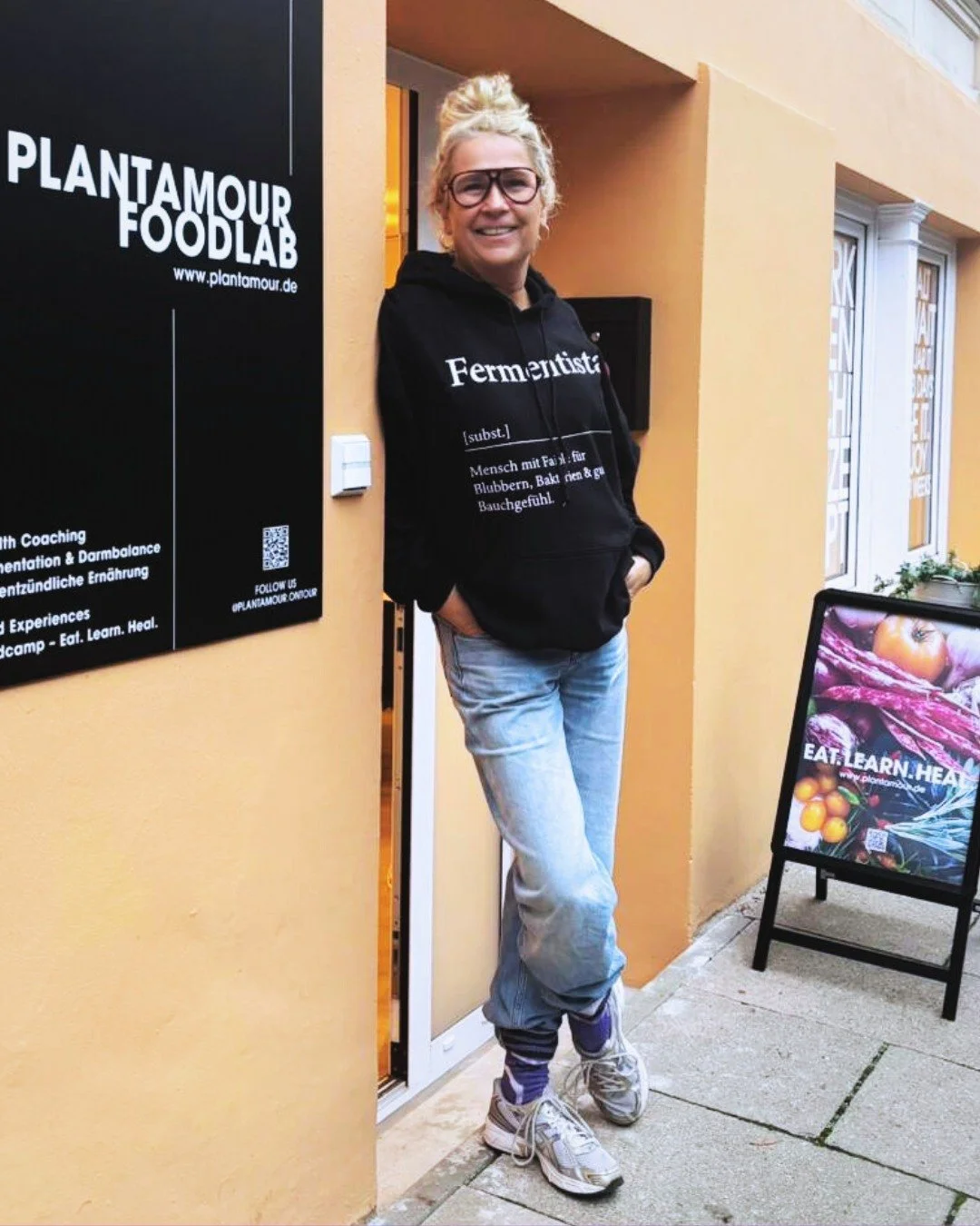 Zum Jahresende habe ich noch einmal all meine Liebe, Kreativit&auml;t und Energie in etwas gesteckt, das euch st&auml;rken, inspirieren und gut tun soll.

Ich habe neue Workshops und Formate f&uuml;r euch zusammengestellt &ndash; lang, kurz, tiefgehe