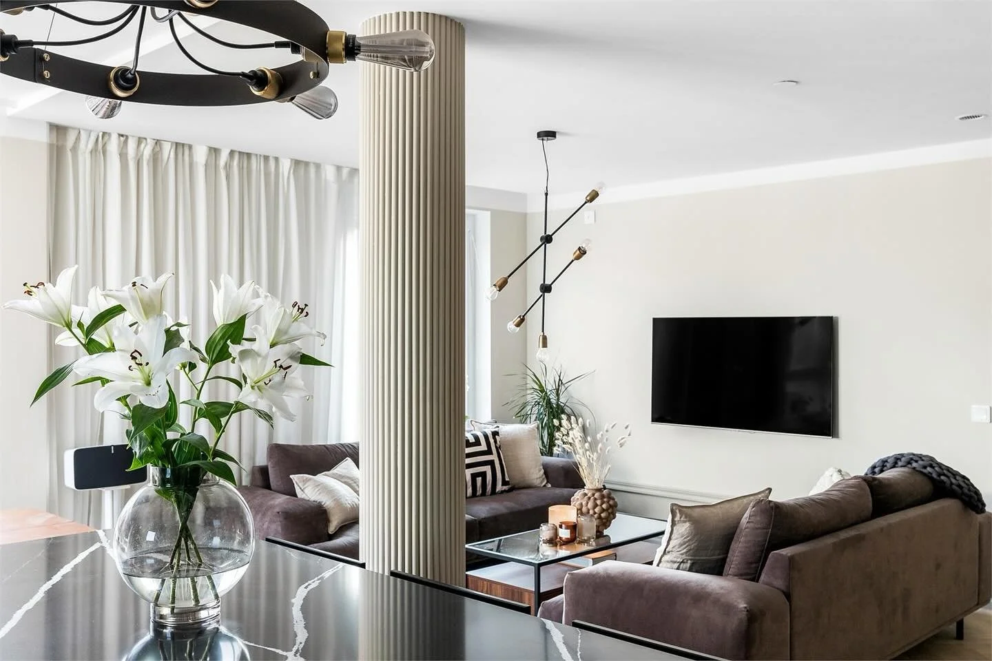 Ett hem byggt med precision och k&auml;nsla i Sundbyberg.

#rosasagen #byggbolag #byggstockholm #renoveringsprojekt #inredningsinspo