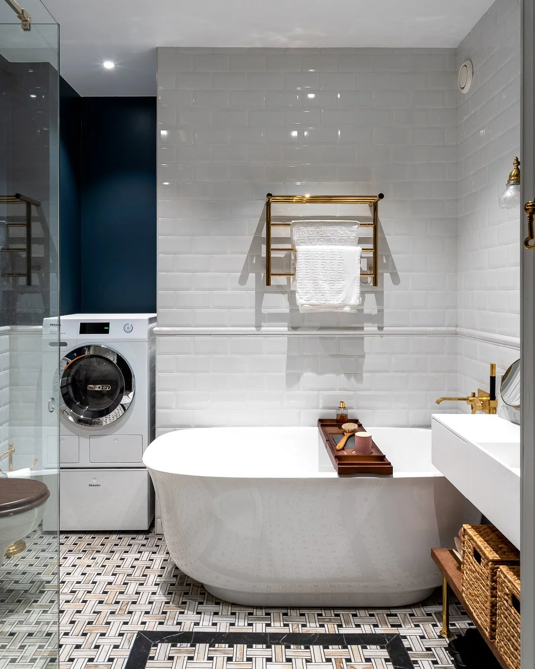 Badrum i olika stil &amp; form.🤍