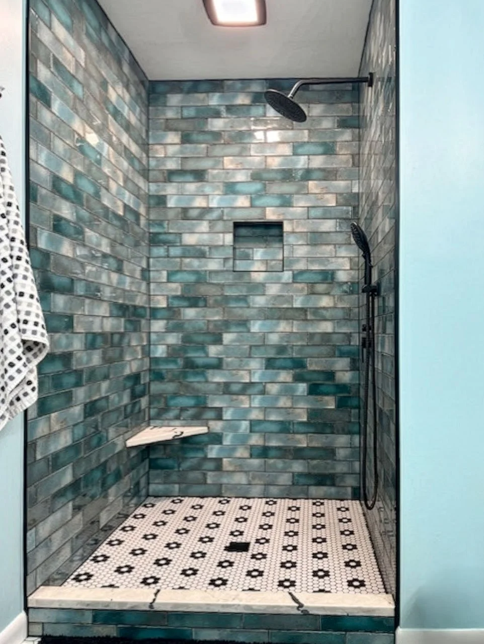 dbg-projects-bathroom-teal-shower-1.jpg