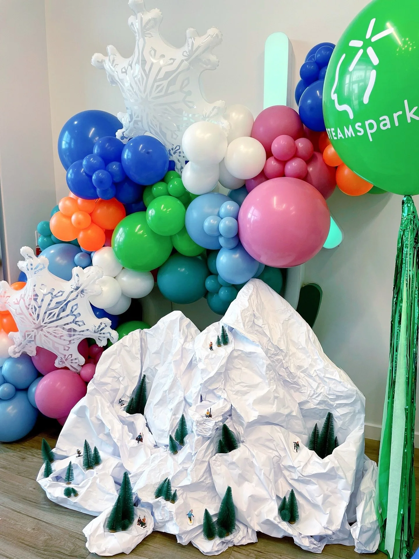 Did someone say SKI TRIP?! ❄️ 🎿 Take a closer look at STEAMspark Mountain- a custom creation for our fave clients to meet their preschool sized clients at ground level. We chose bright colors just like you&rsquo;d see at your favorite resort on jack