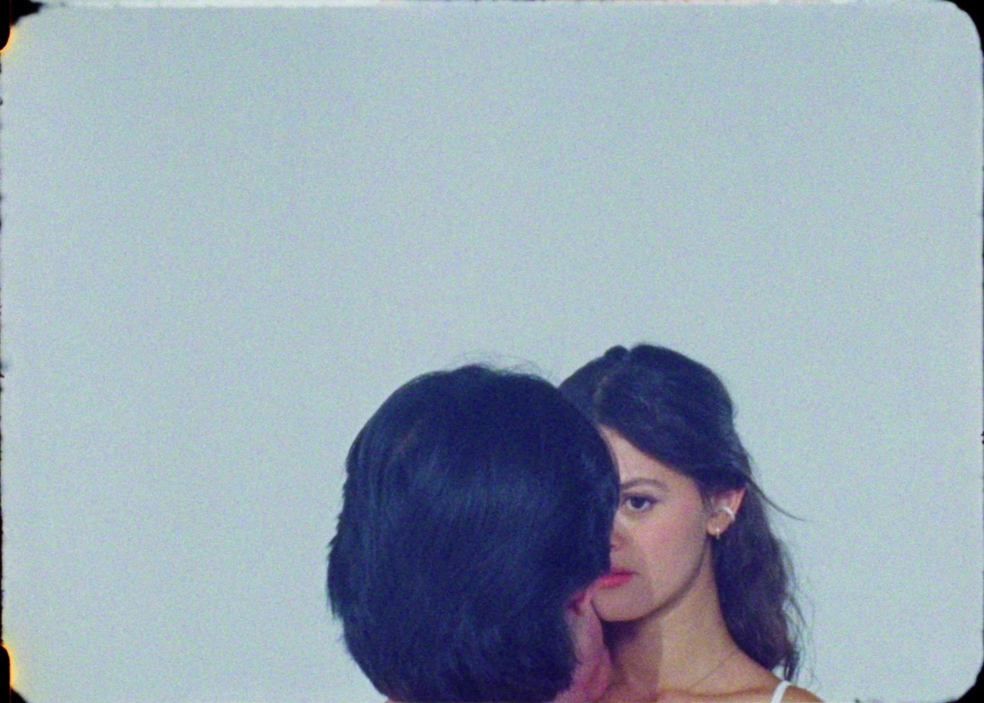 16mmFilmColorReel.01_08_49_22.Still009.jpg