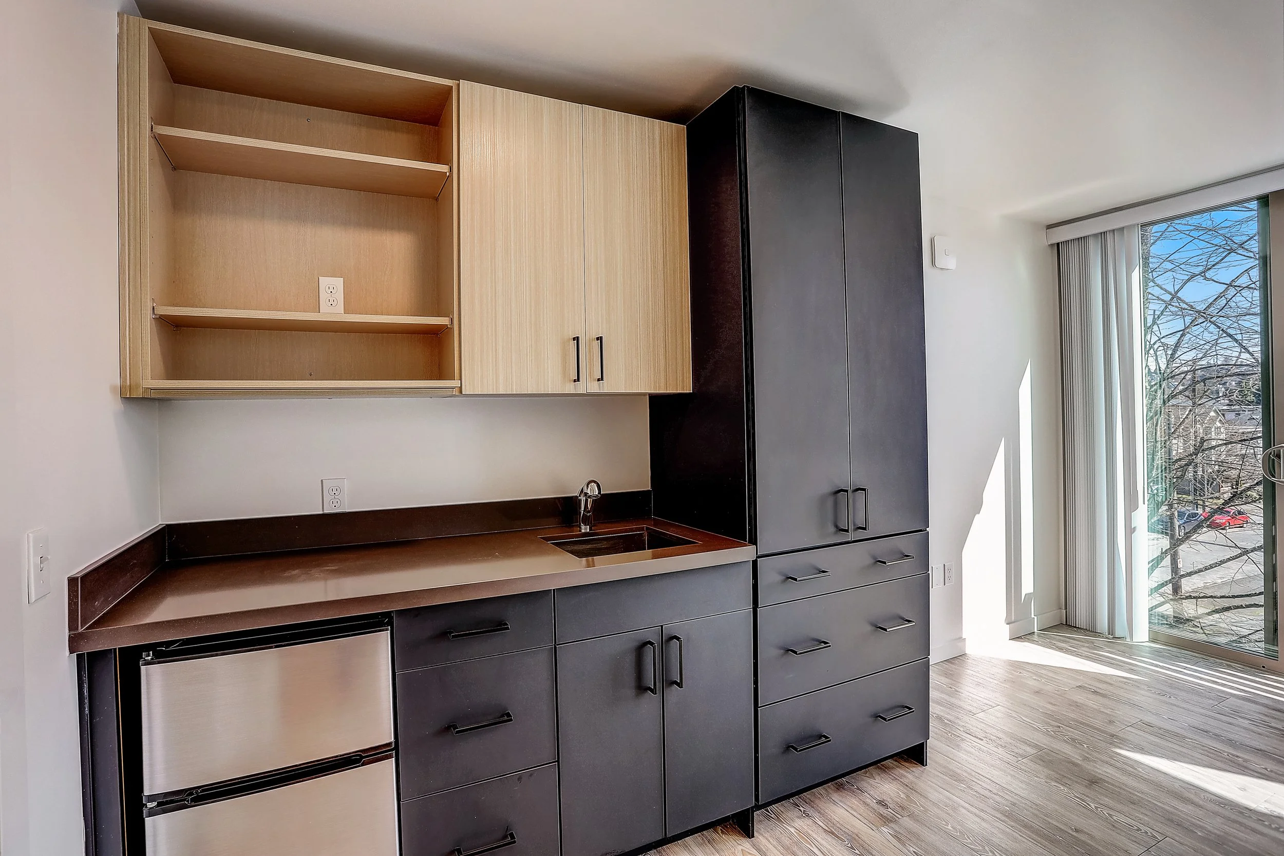 10-NW 59th St 303-010.jpg