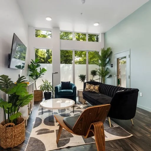 Karsti- Lobby Lounge 2023 2.jpg