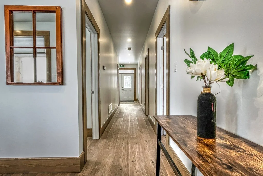 MAIN HALLWAY 2.jpg