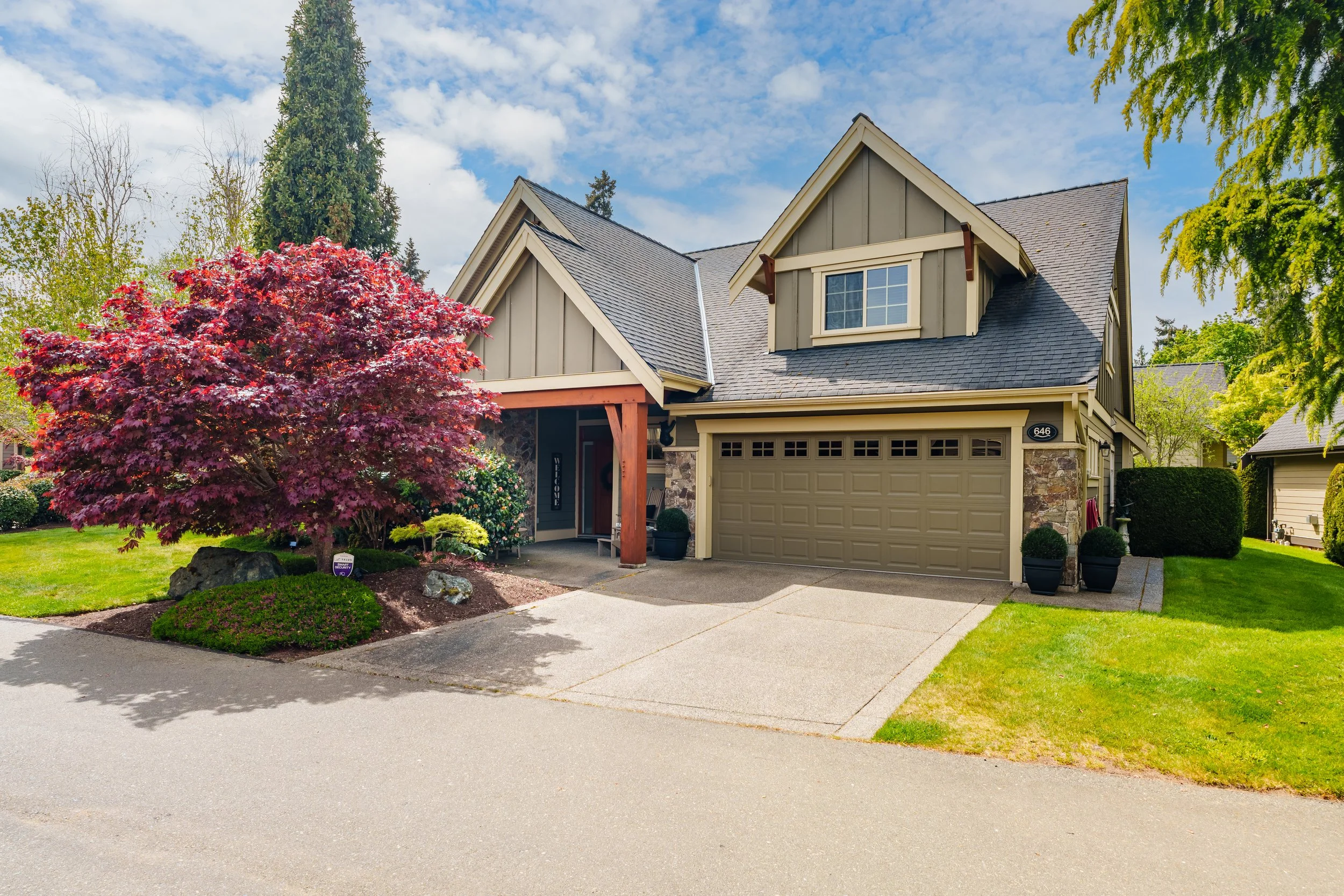 646Eaglewood_01.jpg
