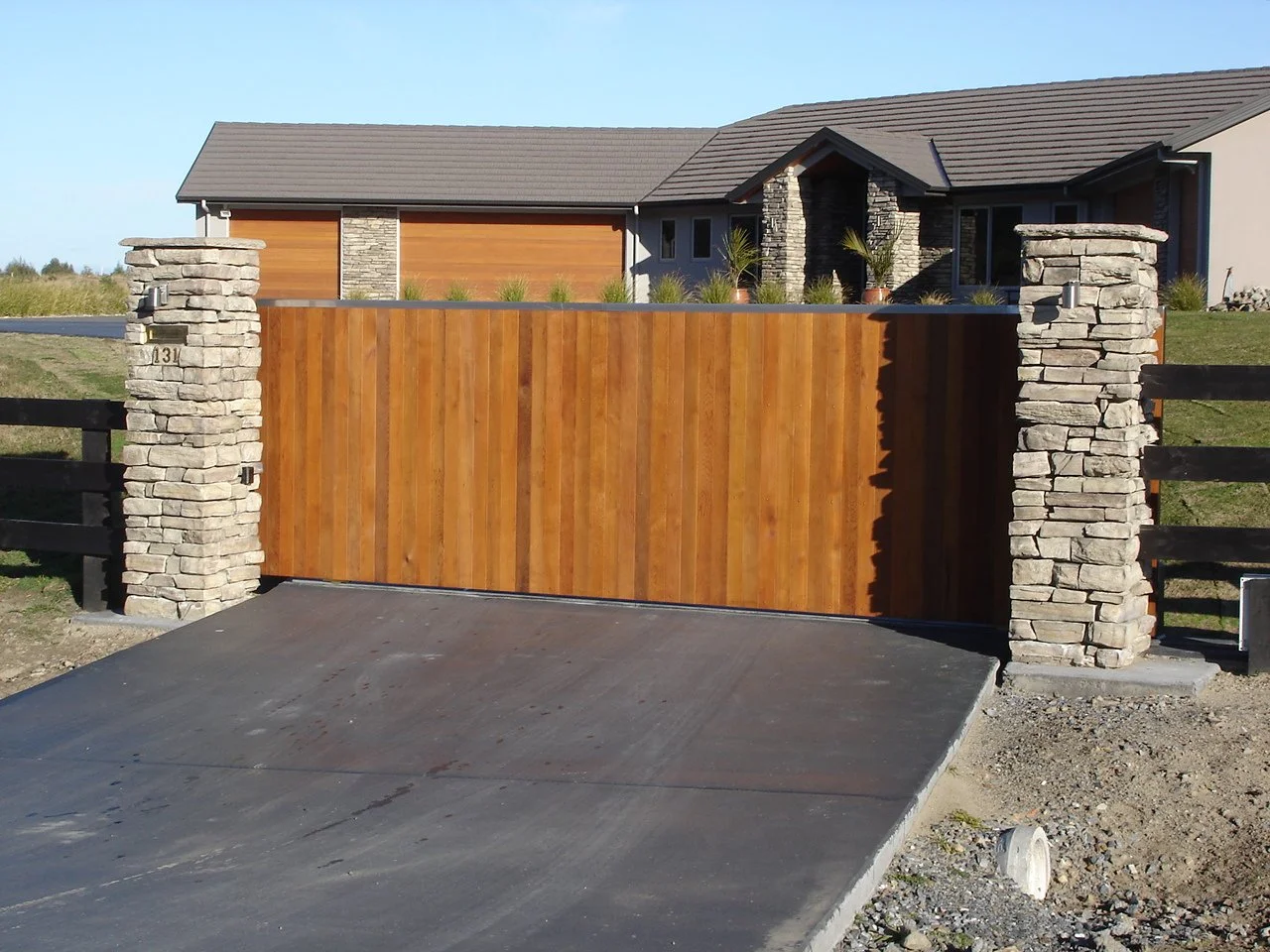 Rustic Ledge Alexandra