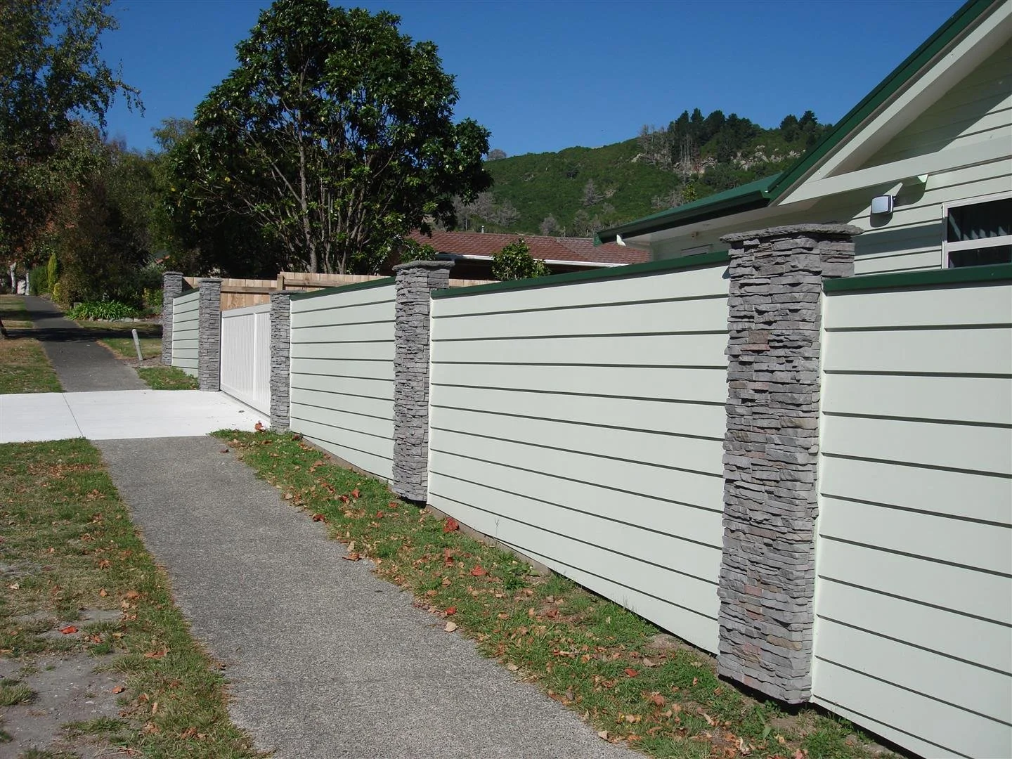 Stacked Stone Slate Grey