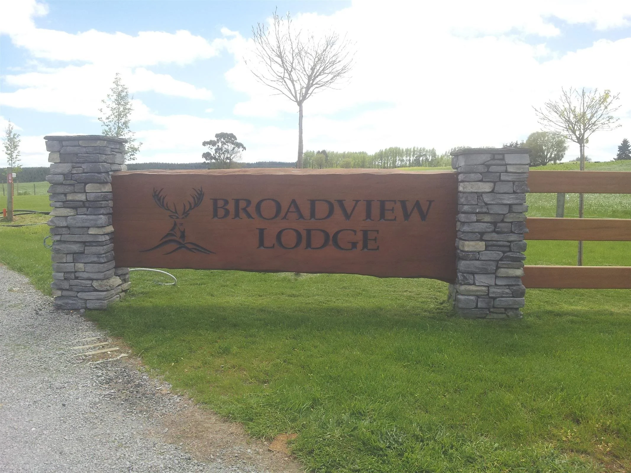 Rustic Ledge West Coast and Alexandra Mix 