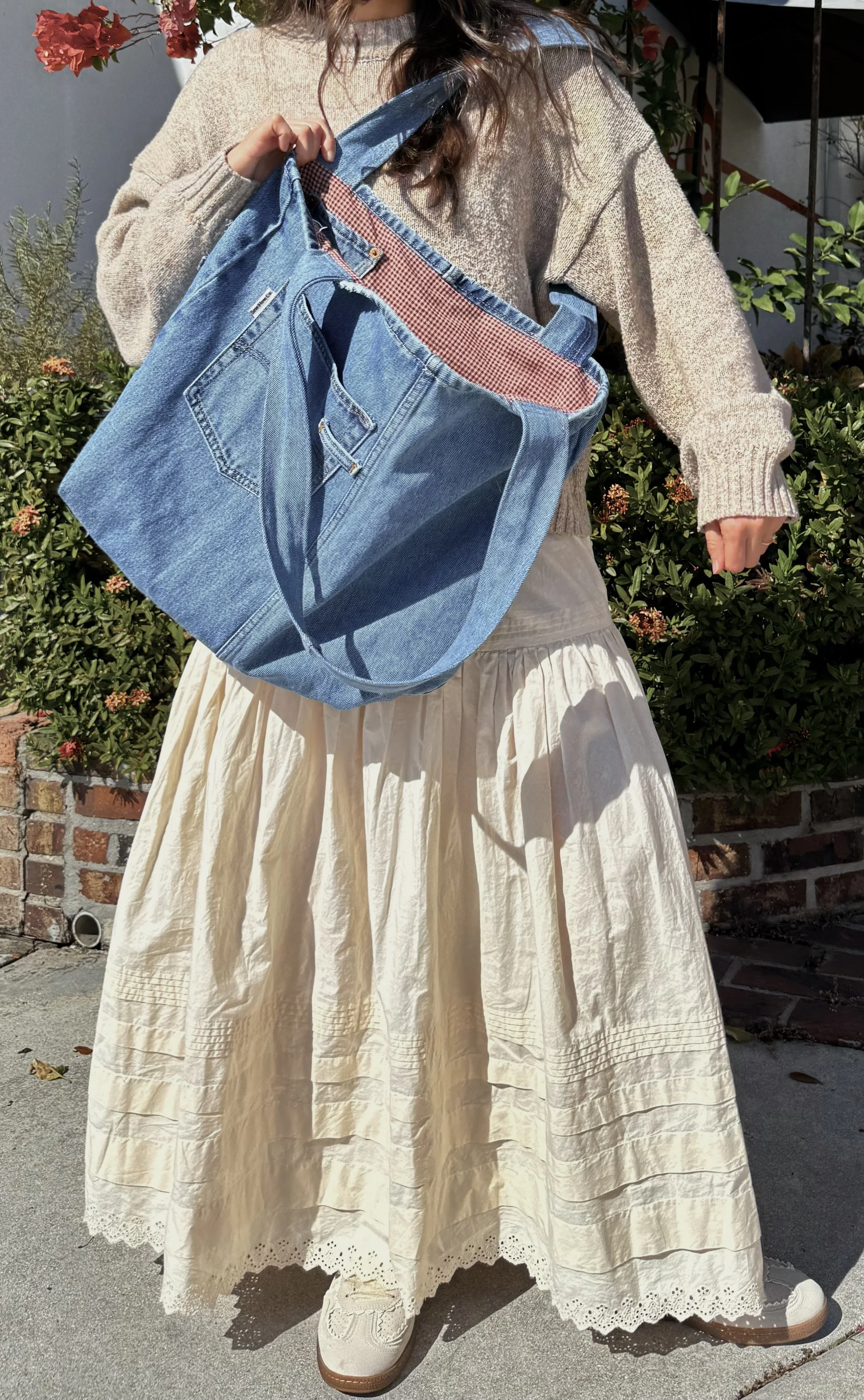 Oversized Country Chic Carryall