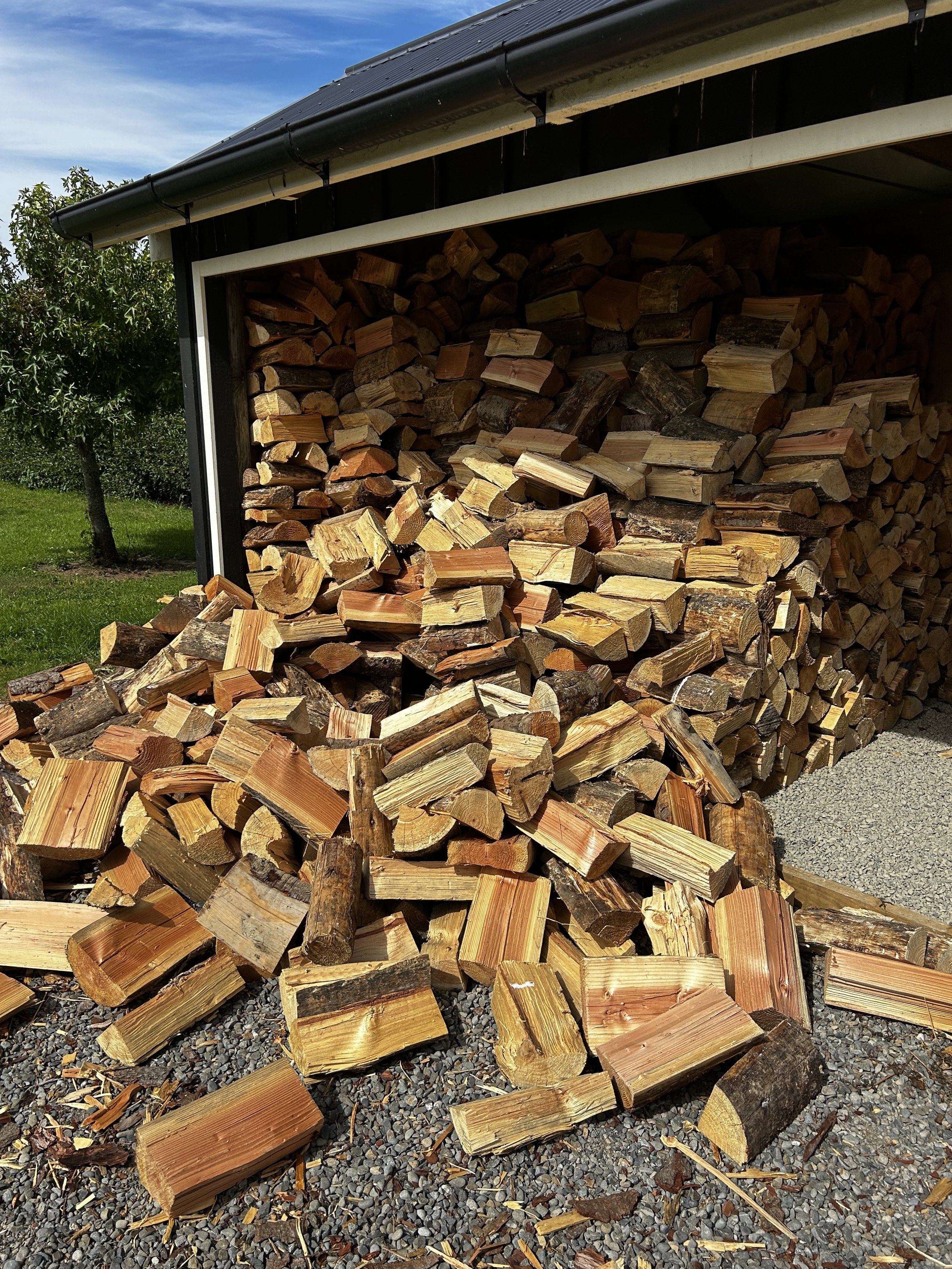 wood stack2.JPG