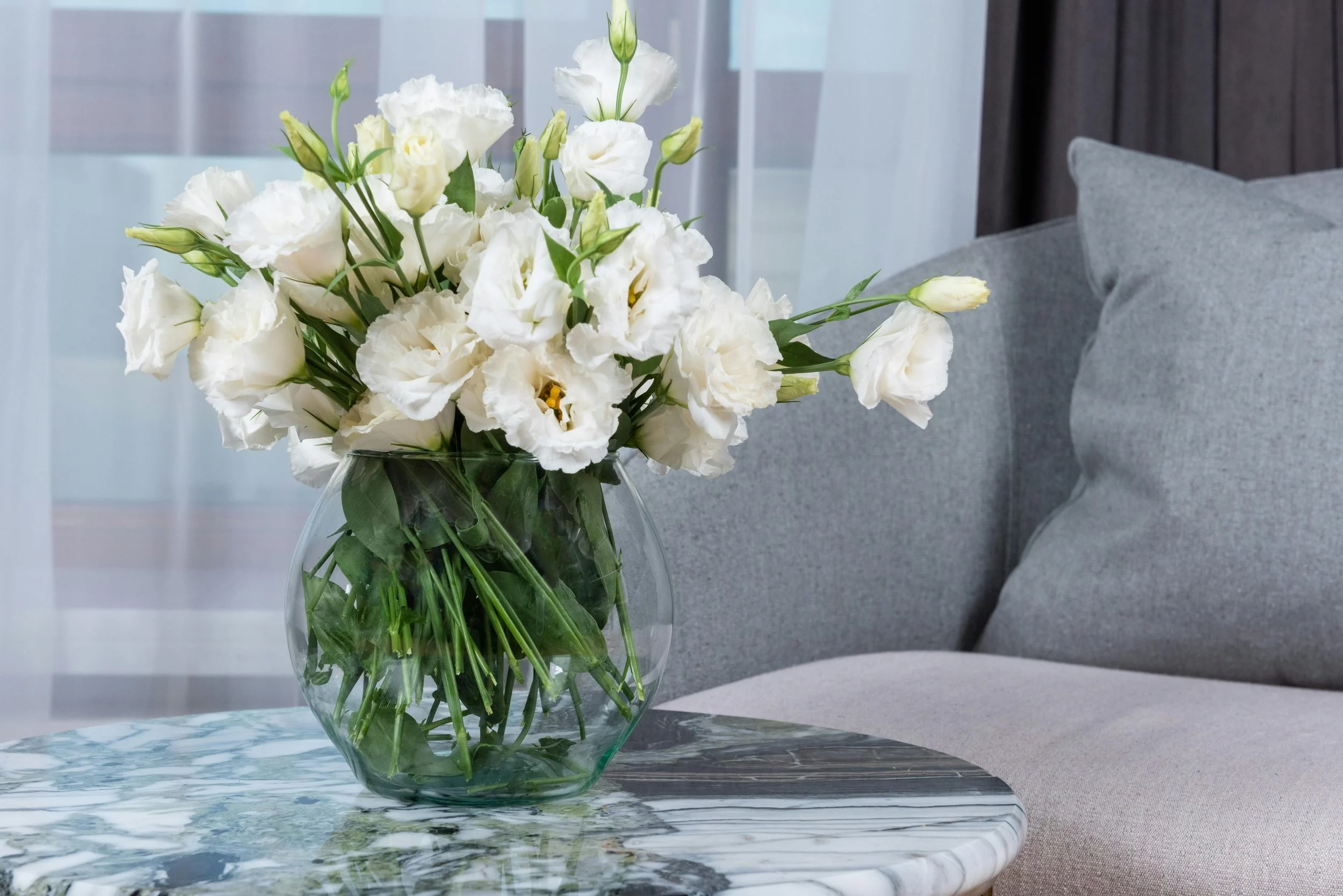 LISIANTHUS - elegant, rose-like flowers, with a very long vase life.  They're a florist favourite, blooming from summer into early autumn.  Propagation is usually by purchasing seedlings as they're very slow from seed.