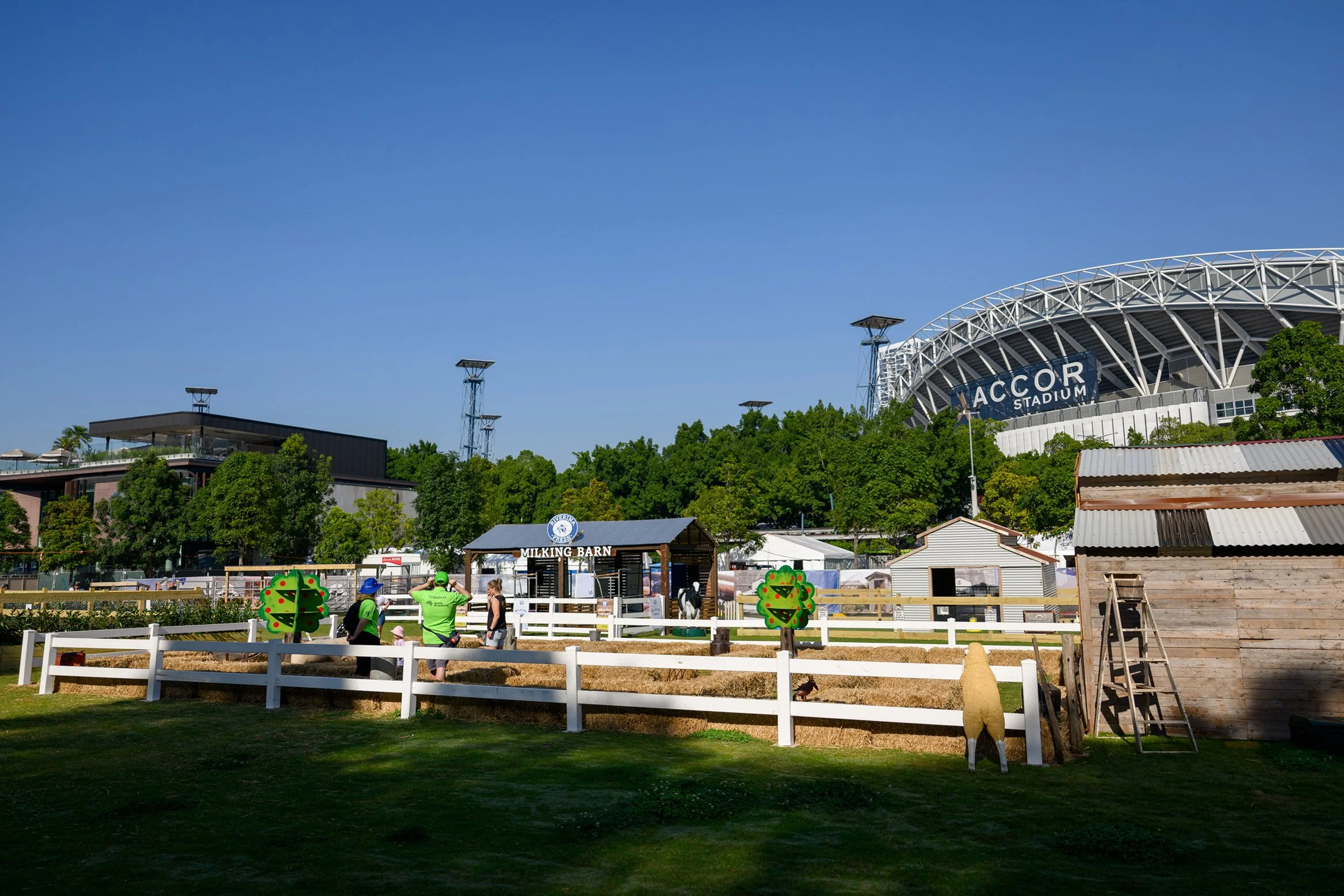 SRES_2025_Showgoers_JamisonStation_April11-23.jpeg