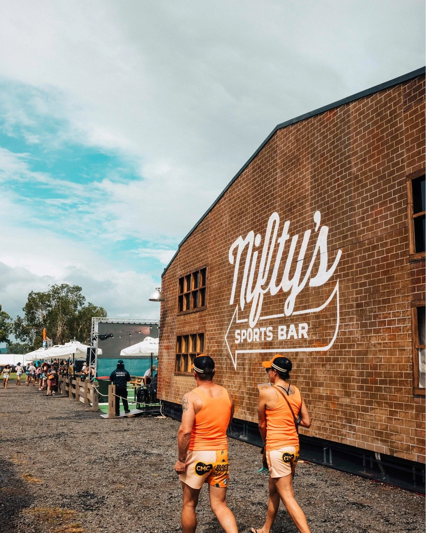 CMC Rocks: Nifty’s Sports Bar