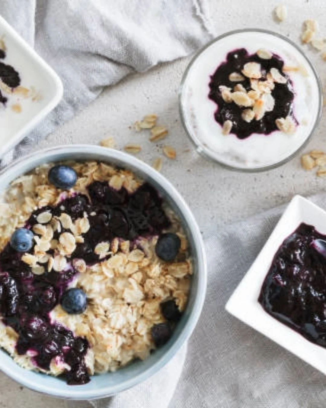 🫐 Blueberry Pie Overnight Oats
Like dessert for breakfast…or dinner! Creamy oats layered with juicy blueberries and a hint of cinnamon — sweet, wholesome, and ready to grab and go.