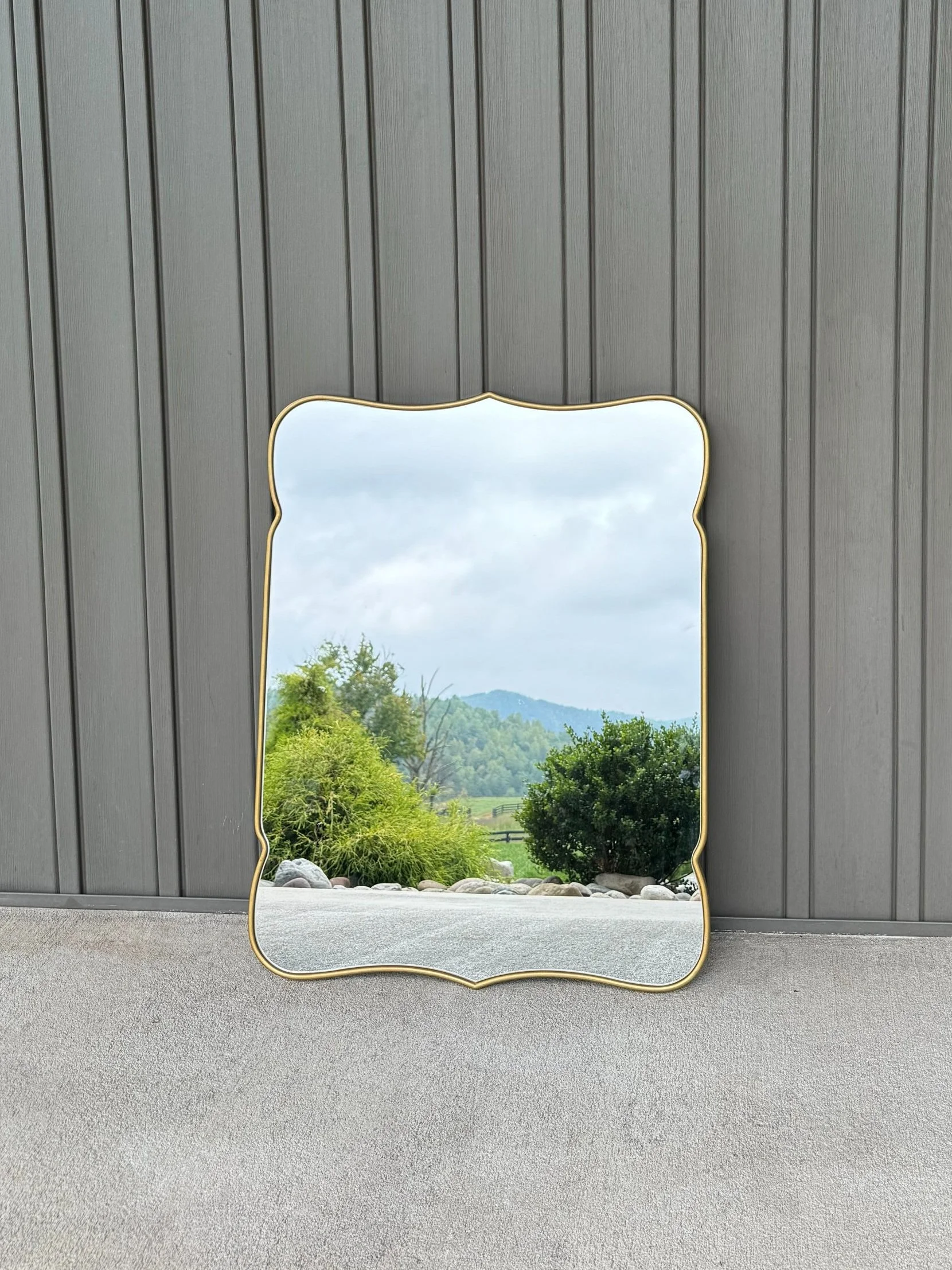 (1) decorative gold mirror (customizable)