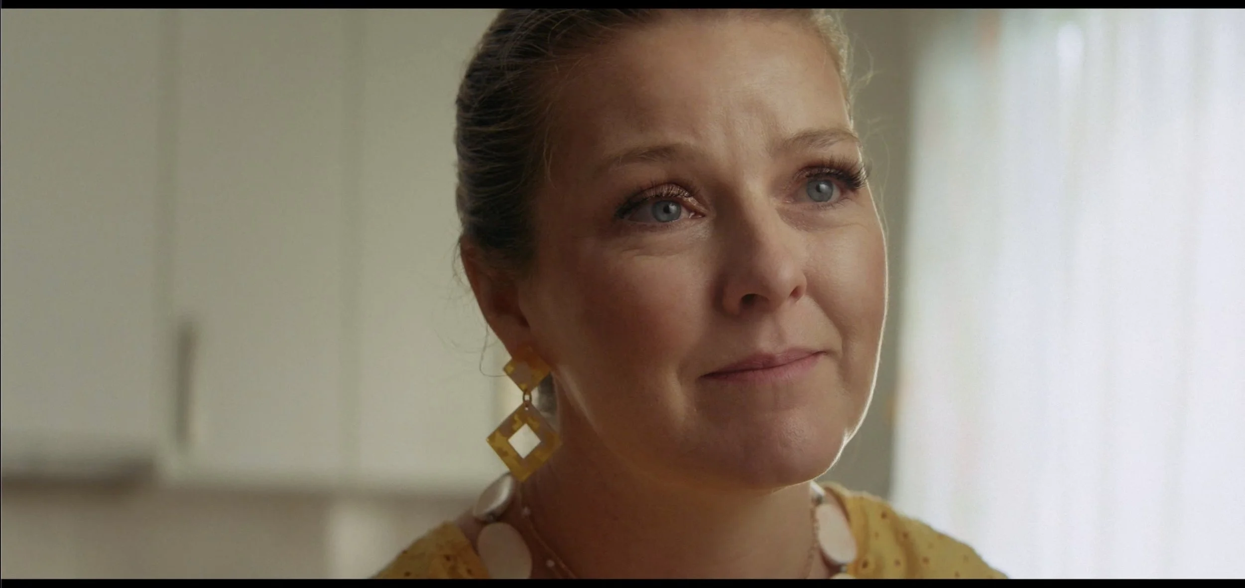 Ep 3 Rush an Omelette
Lara (Felicity Jurd) loves her daughter so much