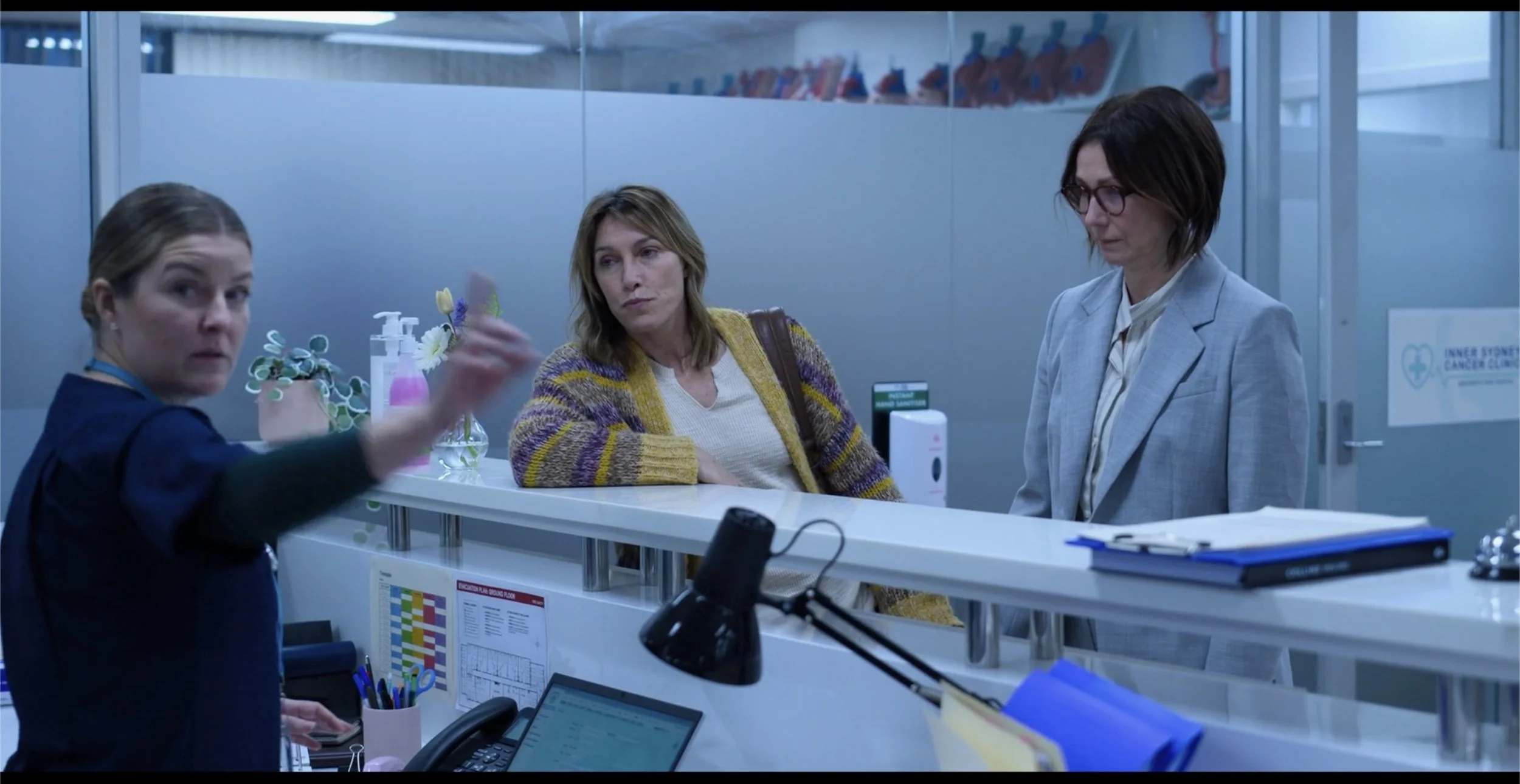 Angie Davis (Claudia Karvan) & Edith Chalmers (Anita Hegh) meet mean nurse Jaime
