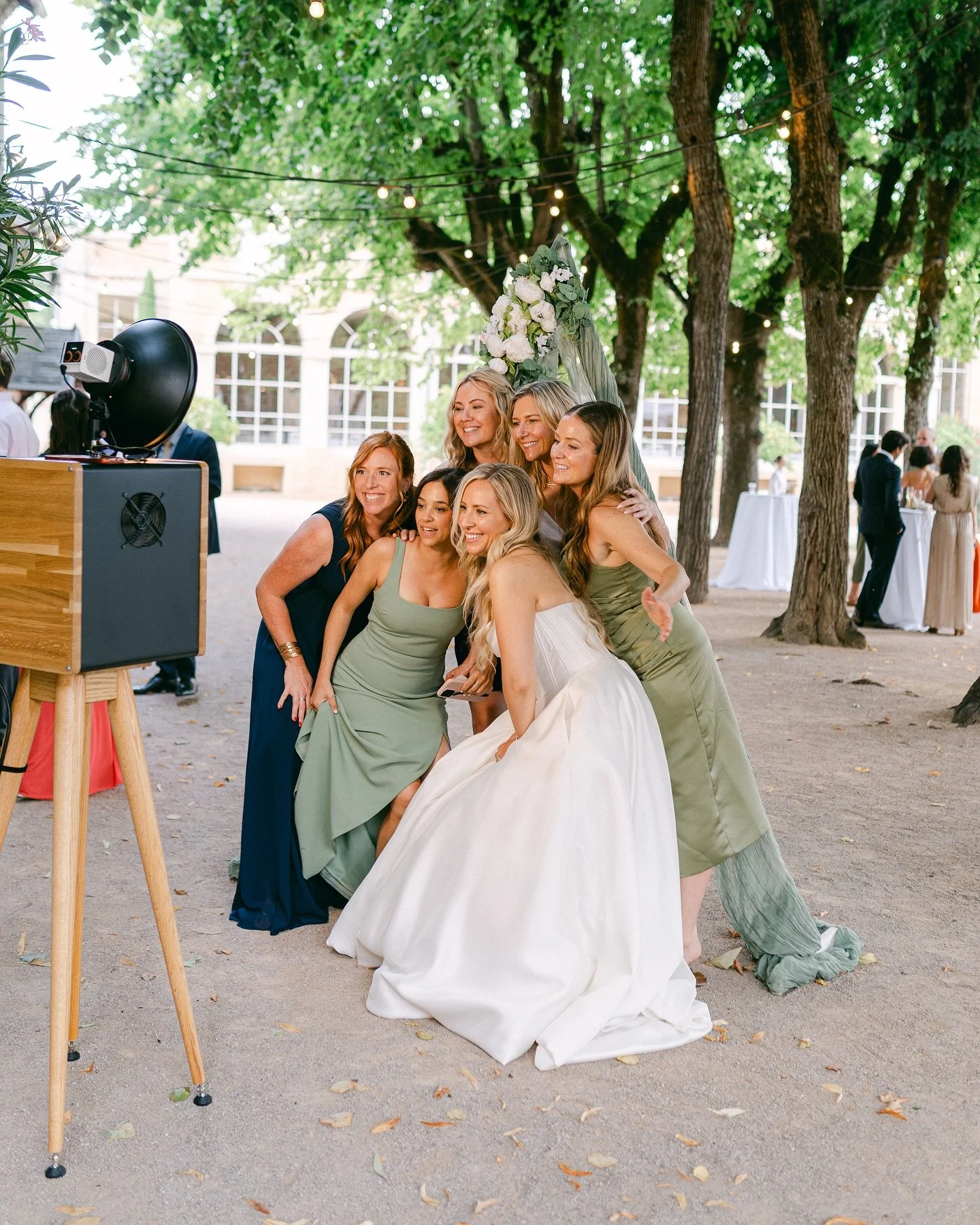 Vous cherchez comment animer un cocktail ? Une soir&eacute;e ? Un anniversaire ? On a la solution 📸 

#wedding #photobooth #photoboothrental #photoboothwedding #photoboothfun #photoboothevent