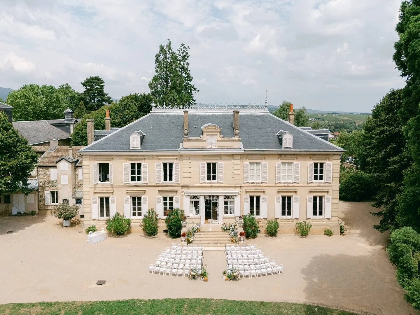 Il y a quelques jours Harlan &eacute;tait au @chateau_des_ravatys pour un &eacute;v&eacute;nement exceptionnel 💍

#wedding #photobooth