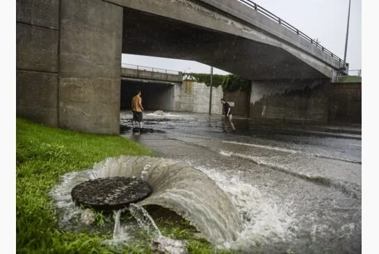 Is Toronto weakening its rules against industrial pollution?