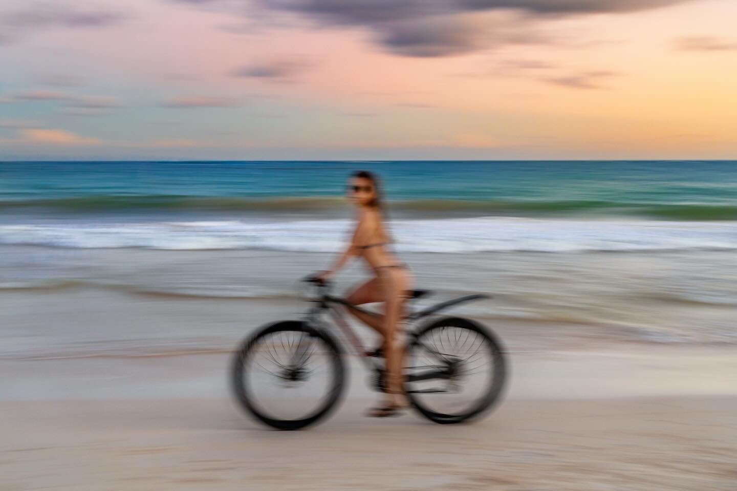 Beach Bike, 2025.

New photos to the Imagine Collection! Dm for prints.
#fineartprints #fineart