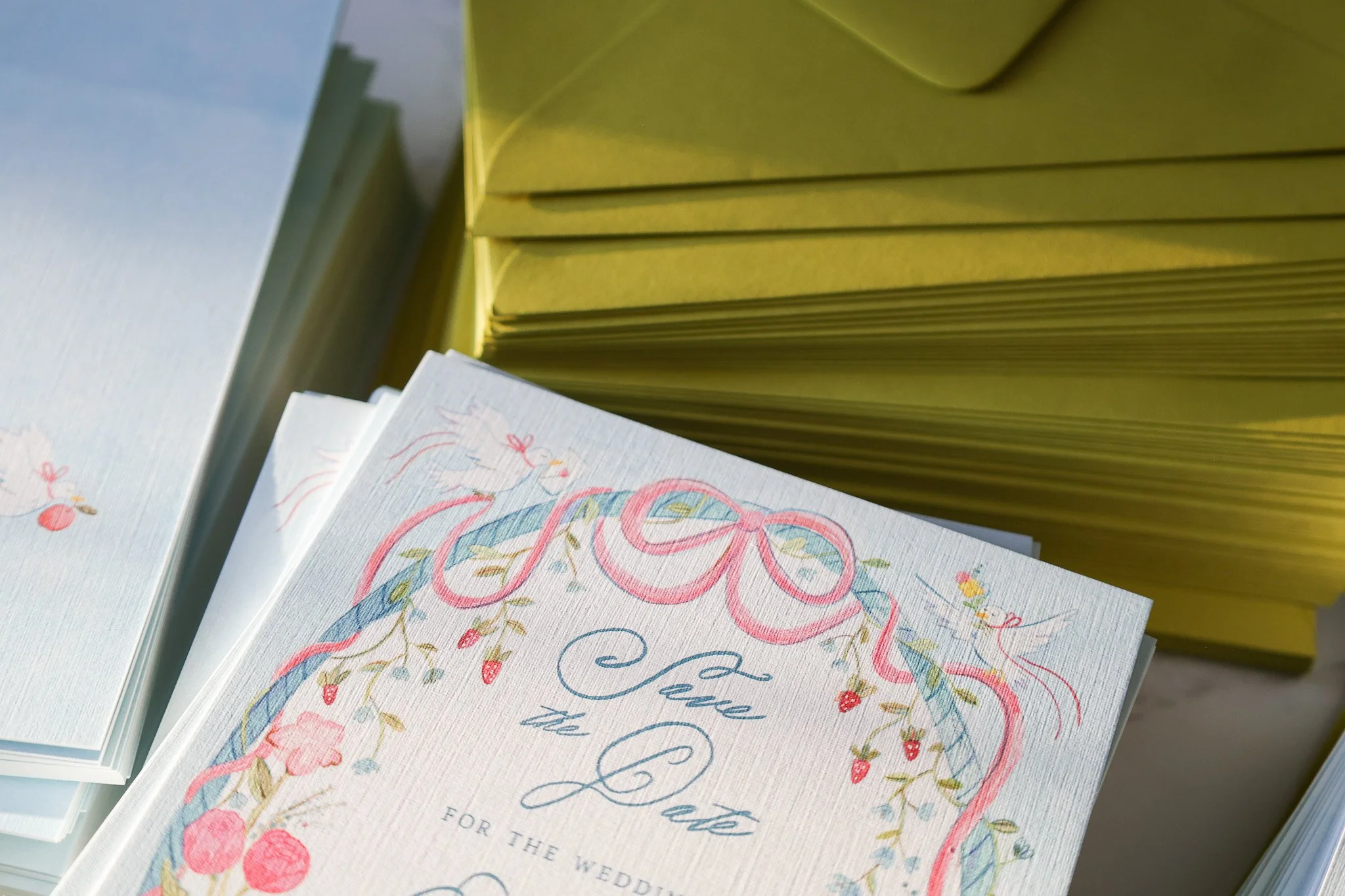cinderella-fairytale-wedding-invitation-with-bow.jpg