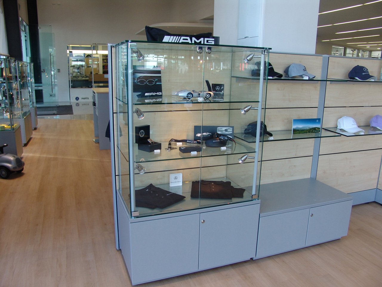 Coutts-Mercedes-showroom-11.jpg