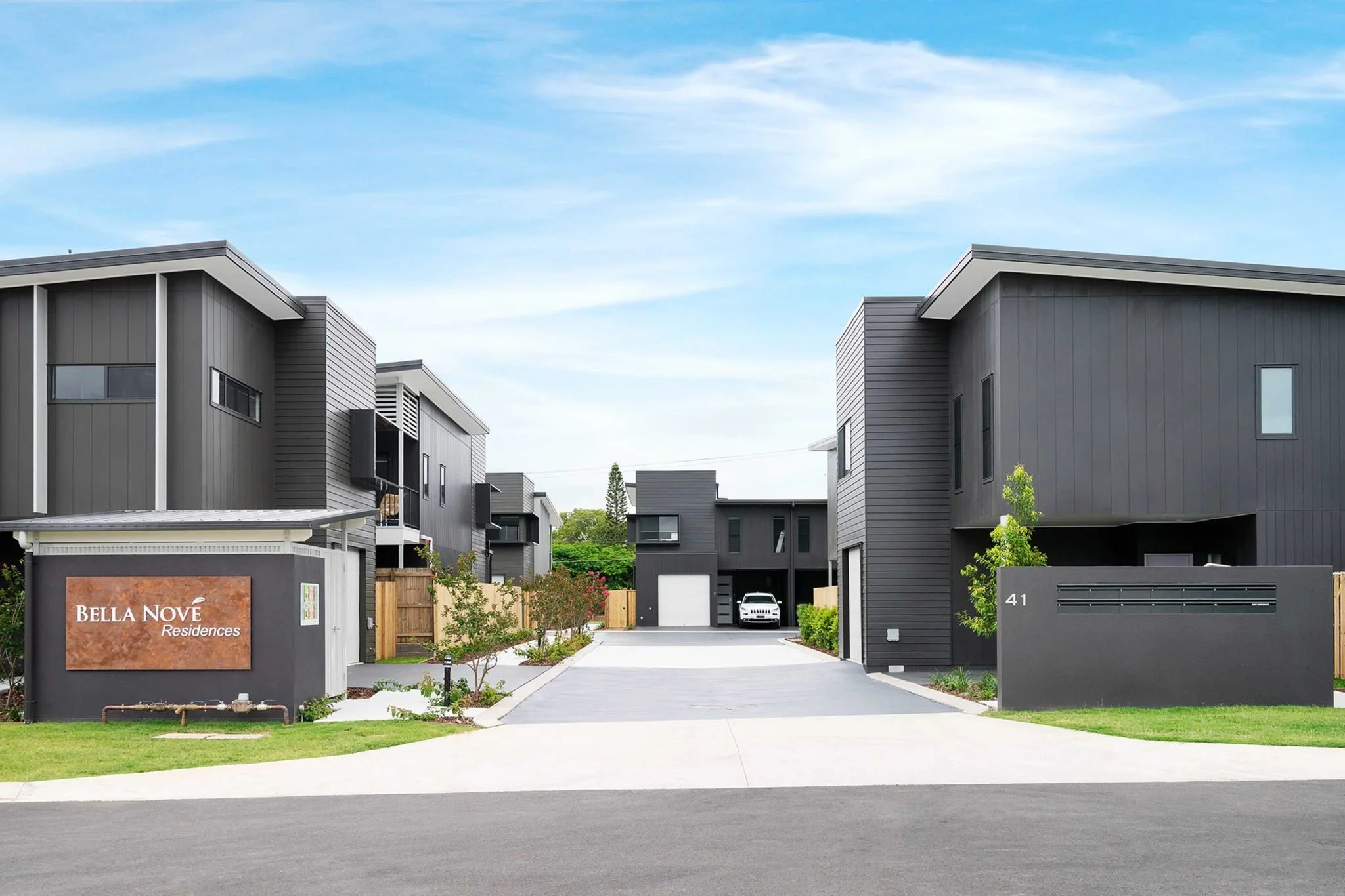 bella-nove-albany-creek-australia-townhouses-full-width.jpg