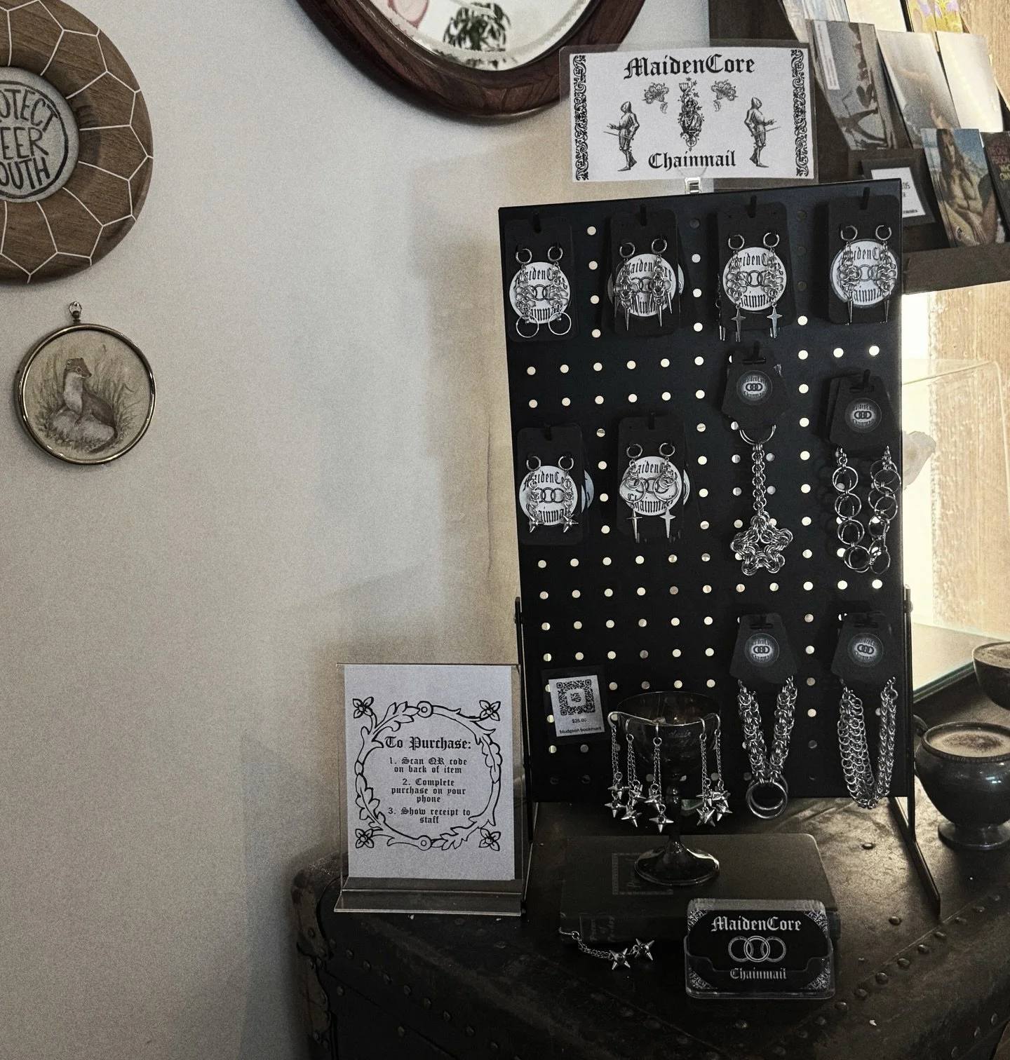 excited to announce that maidecore has a new retail home for some of my best sellers at @remedy__studio in abbotsford 🖤 

#chainmail #chainmailjewelry #chainmaille #chainmaillejewelry #chainmailleaddict