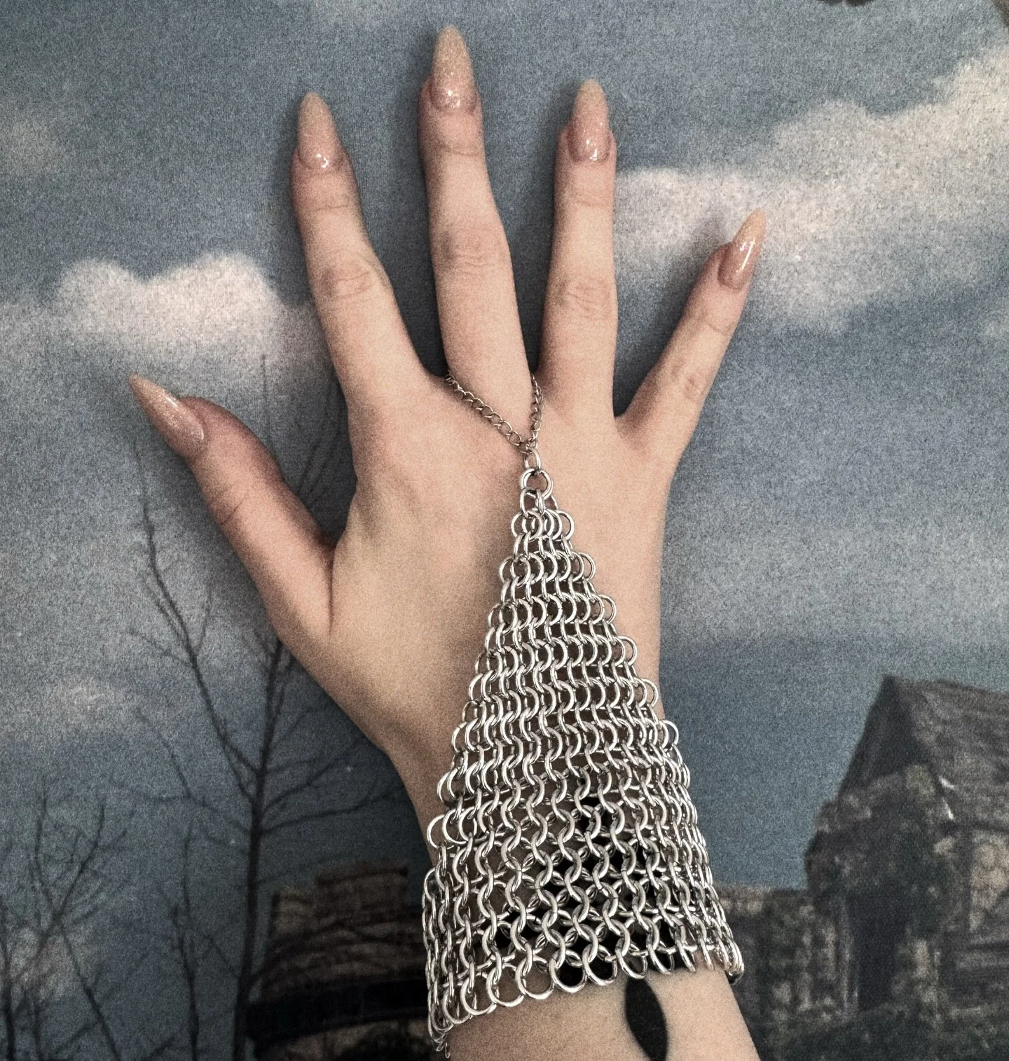 one of two custom wristlets for @boundingdoe 🖤 a challenging but satisfying project! 

#chainmail #chainmailwristlet #chainmaille #chainmailjewelry #medievalvibes