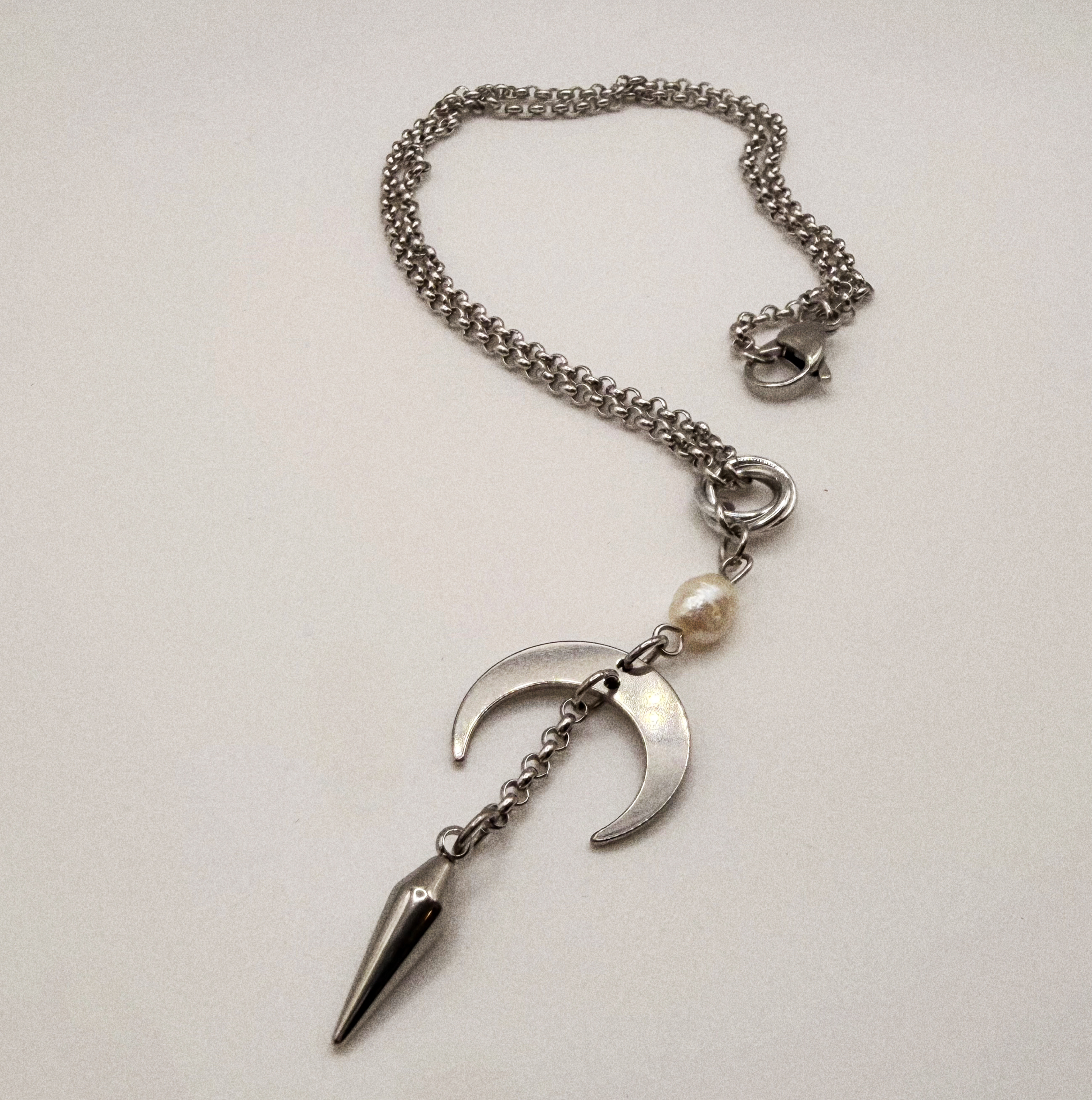 pearl and moon necklace chainmail