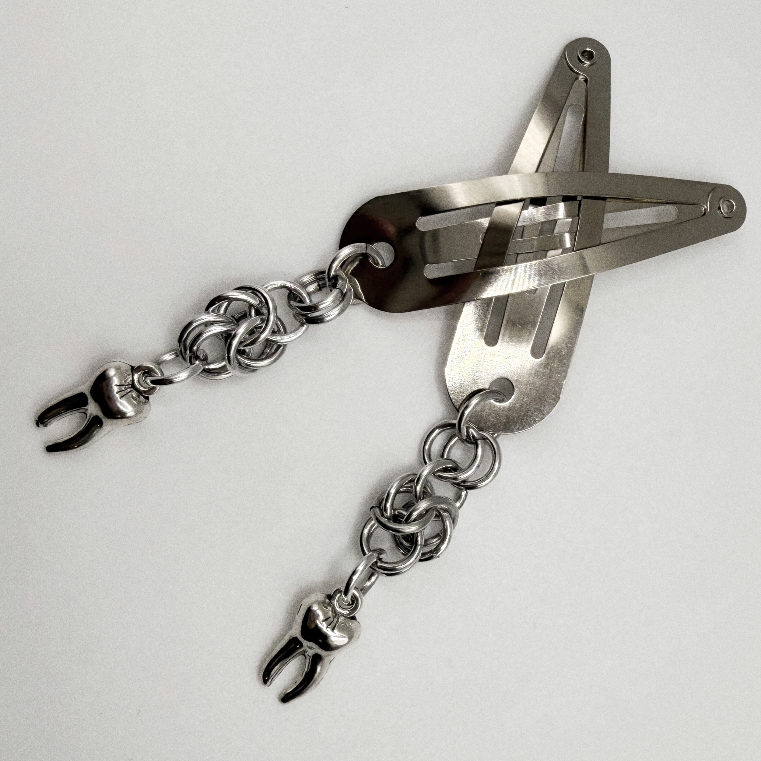 chainmail hair clips teeth
