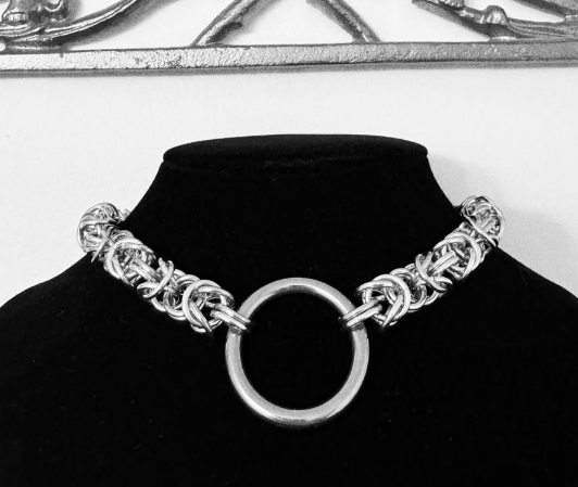 commissioned choker