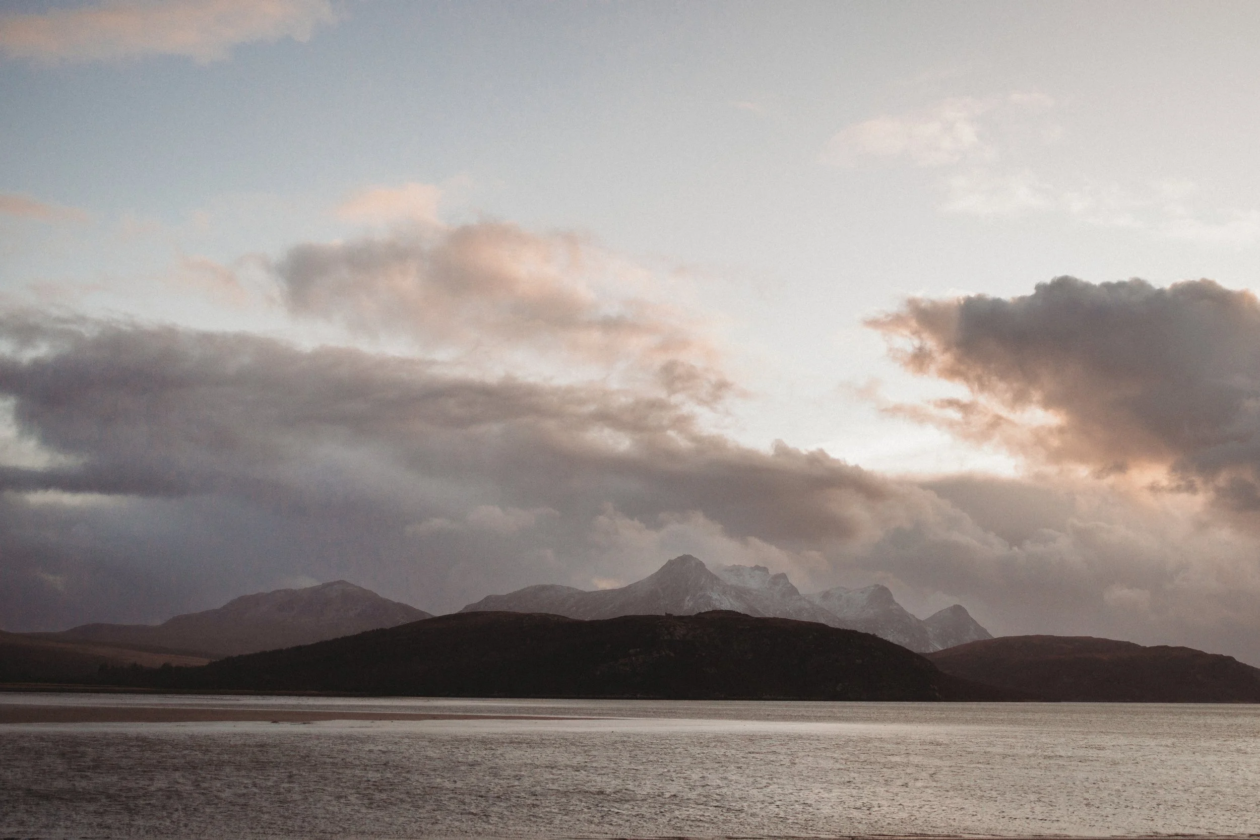 Mountain landscape along the North Coast 500 in winter