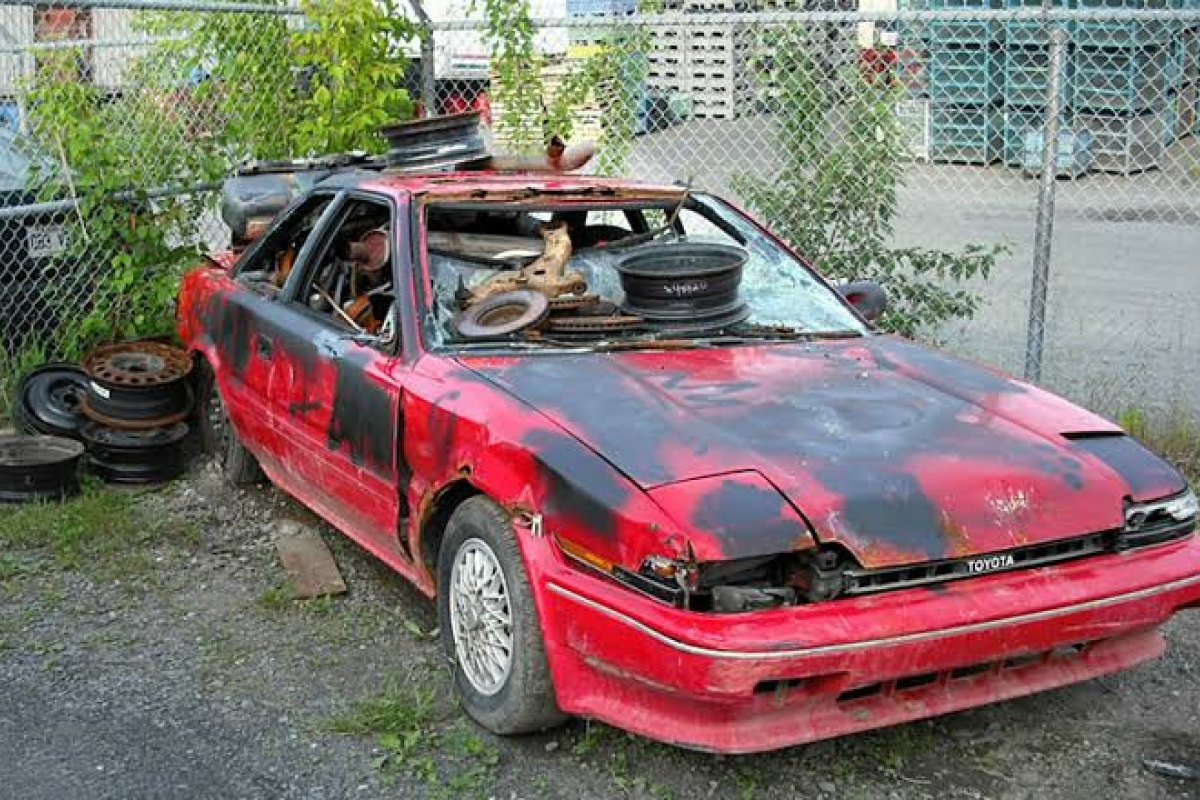 Is It Better to Repair or Junk an Old Vehicle? A Guide for Indiana Vehicle Owners