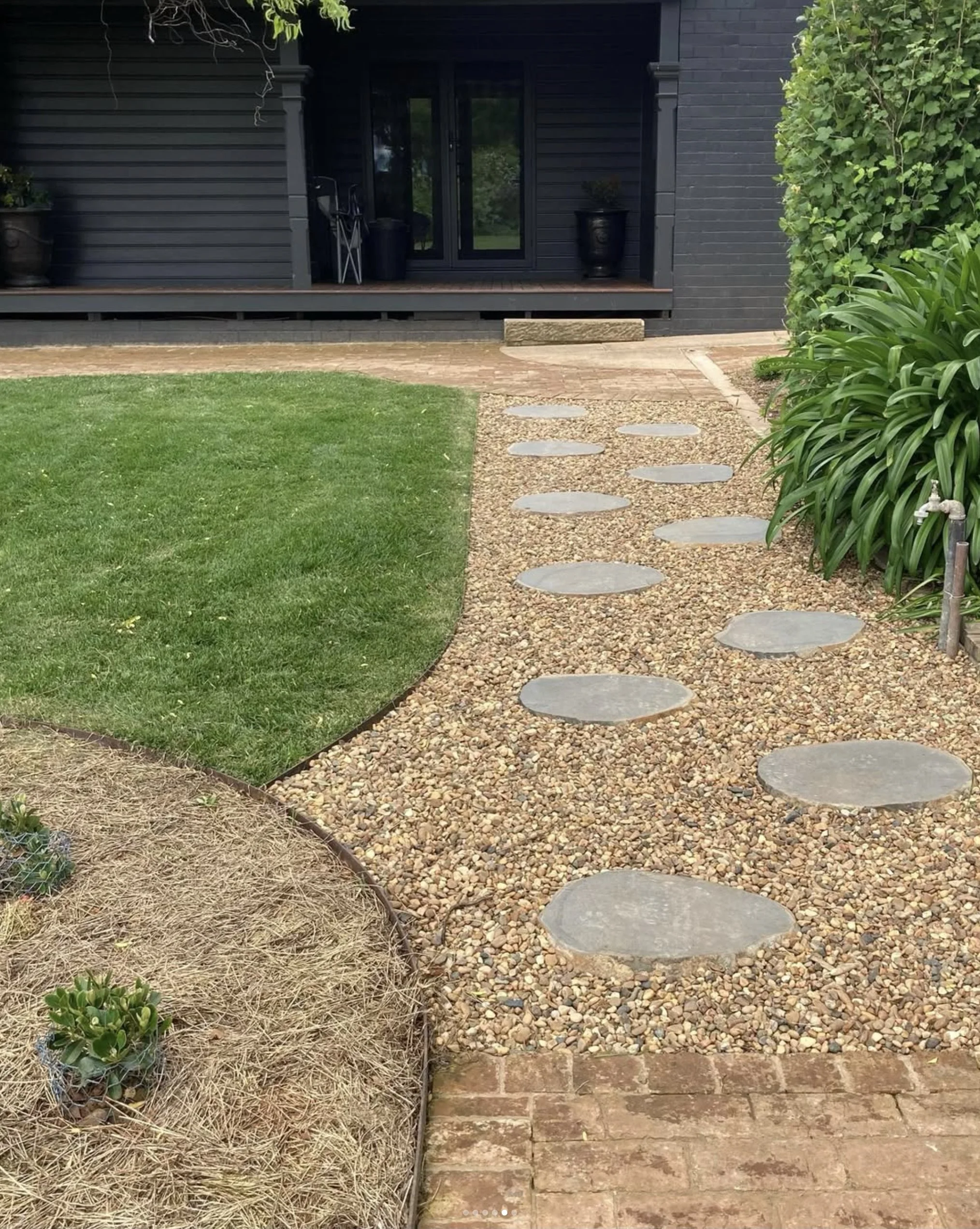 landscaping-orangensw-pebbles.jpg