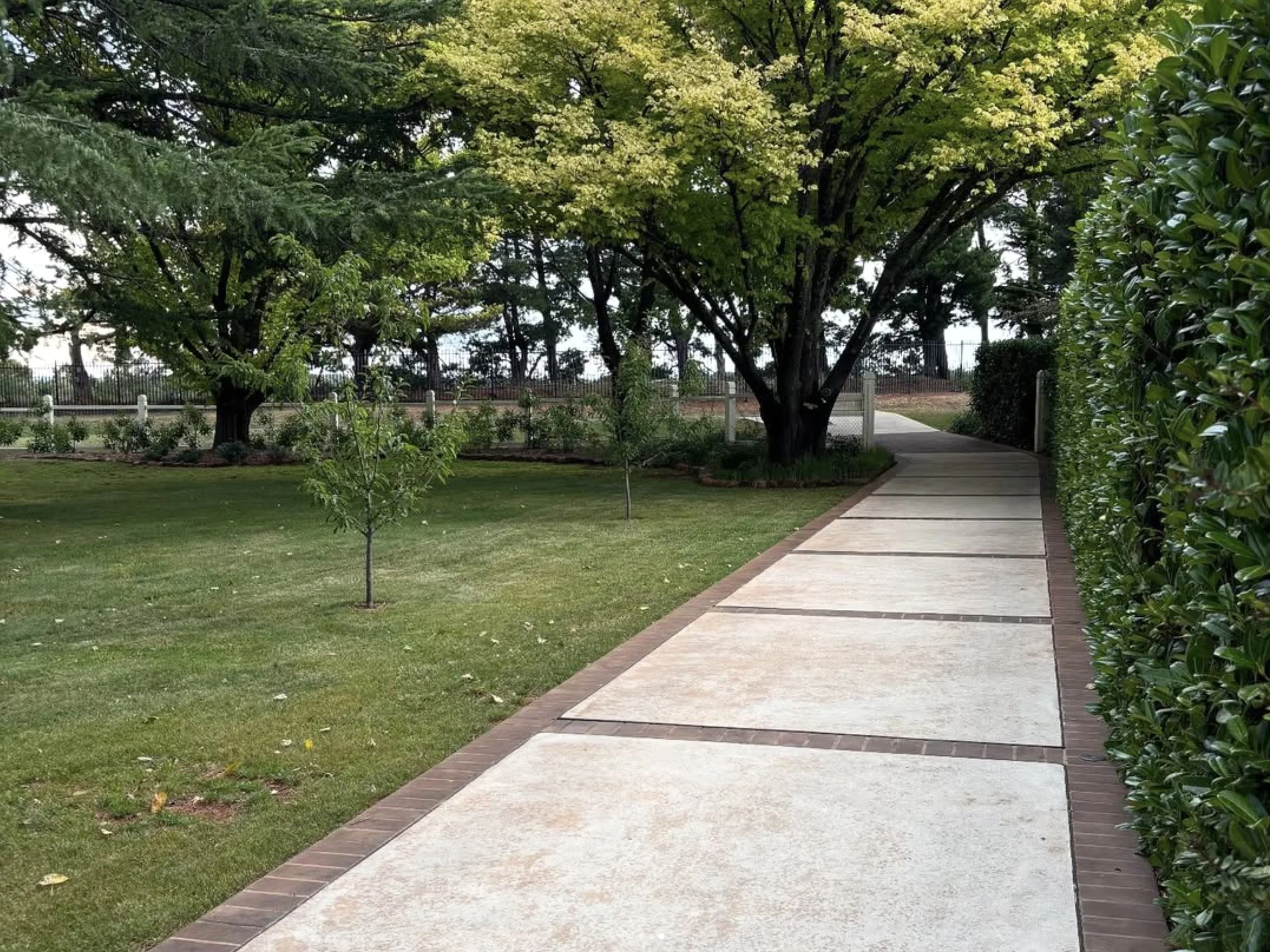 landscaping-orangensw-driveway.jpg