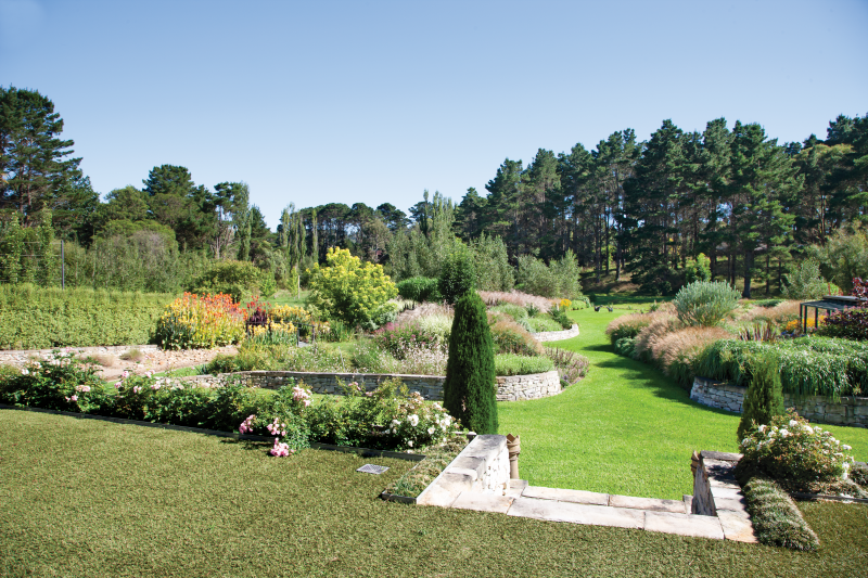 Tim and Patricia Copes garden, Burradoo